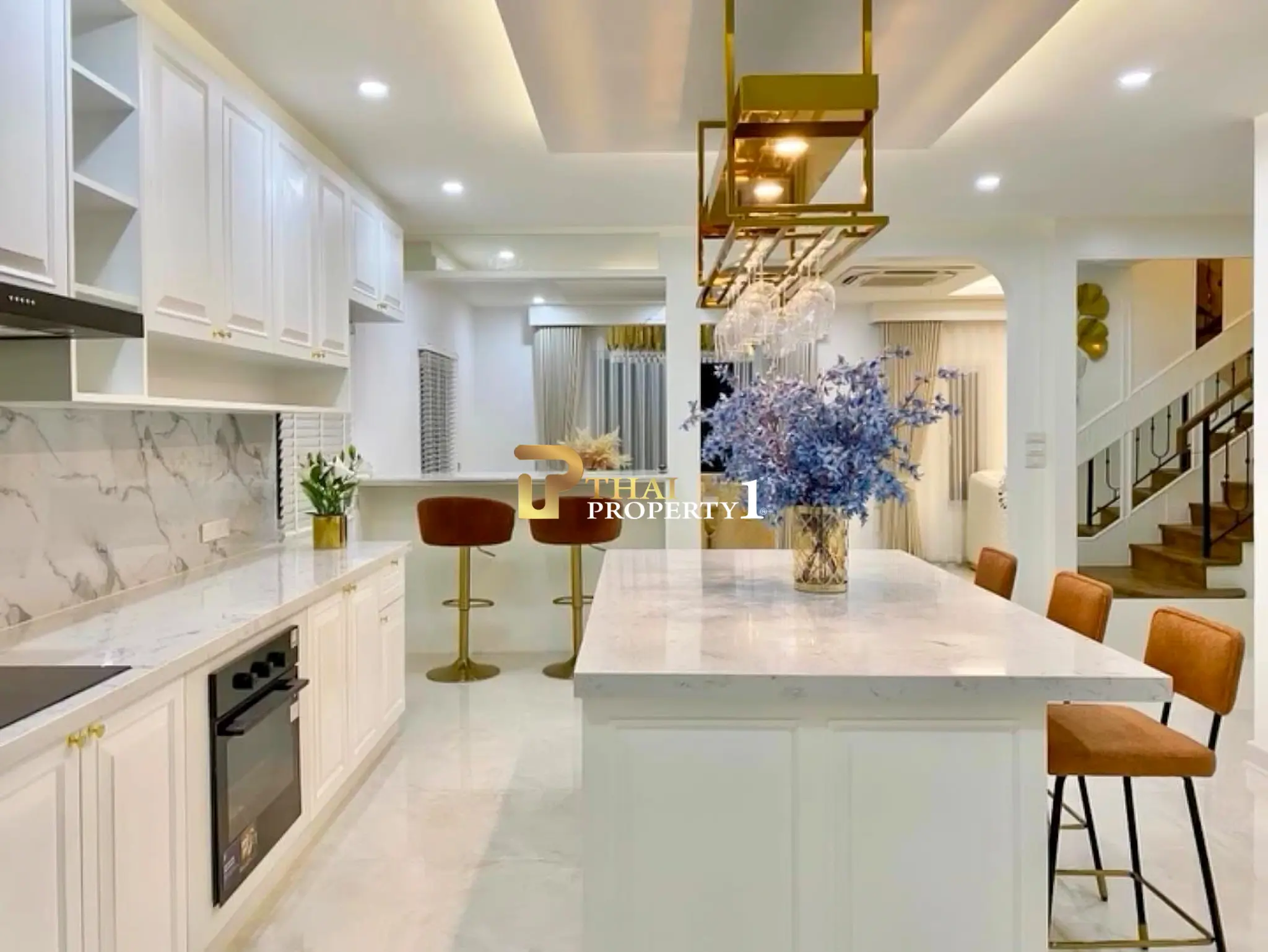 Exclusive Pool Villa for Sale – 5-Bedroom Luxury Home North Pattaya