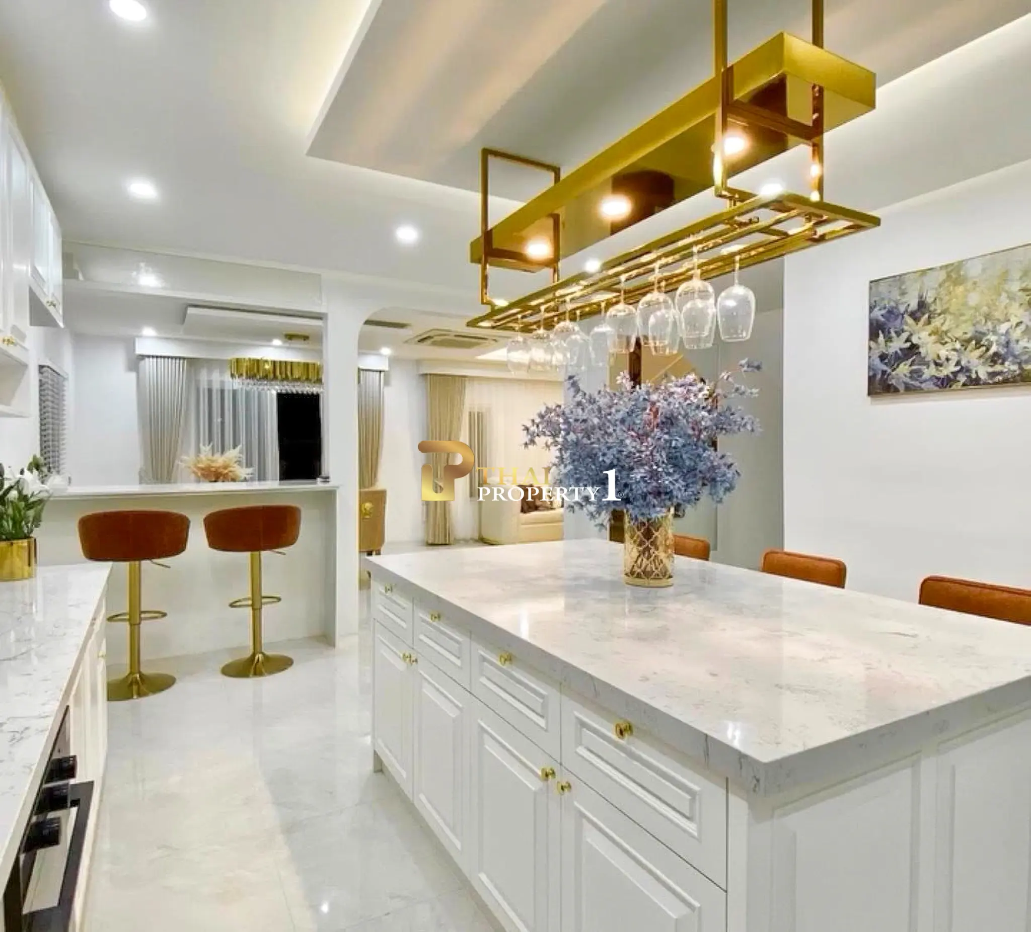 Exclusive Pool Villa for Sale – 5-Bedroom Luxury Home North Pattaya