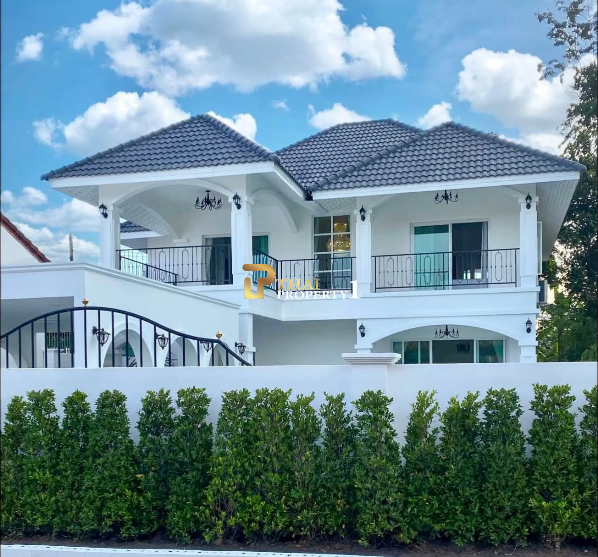 Exclusive Pool Villa for Sale – 5-Bedroom Luxury Home North Pattaya