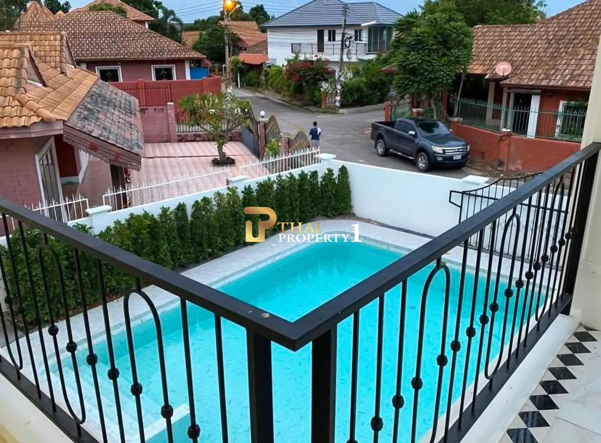 Exclusive Pool Villa for Sale – 5-Bedroom Luxury Home North Pattaya