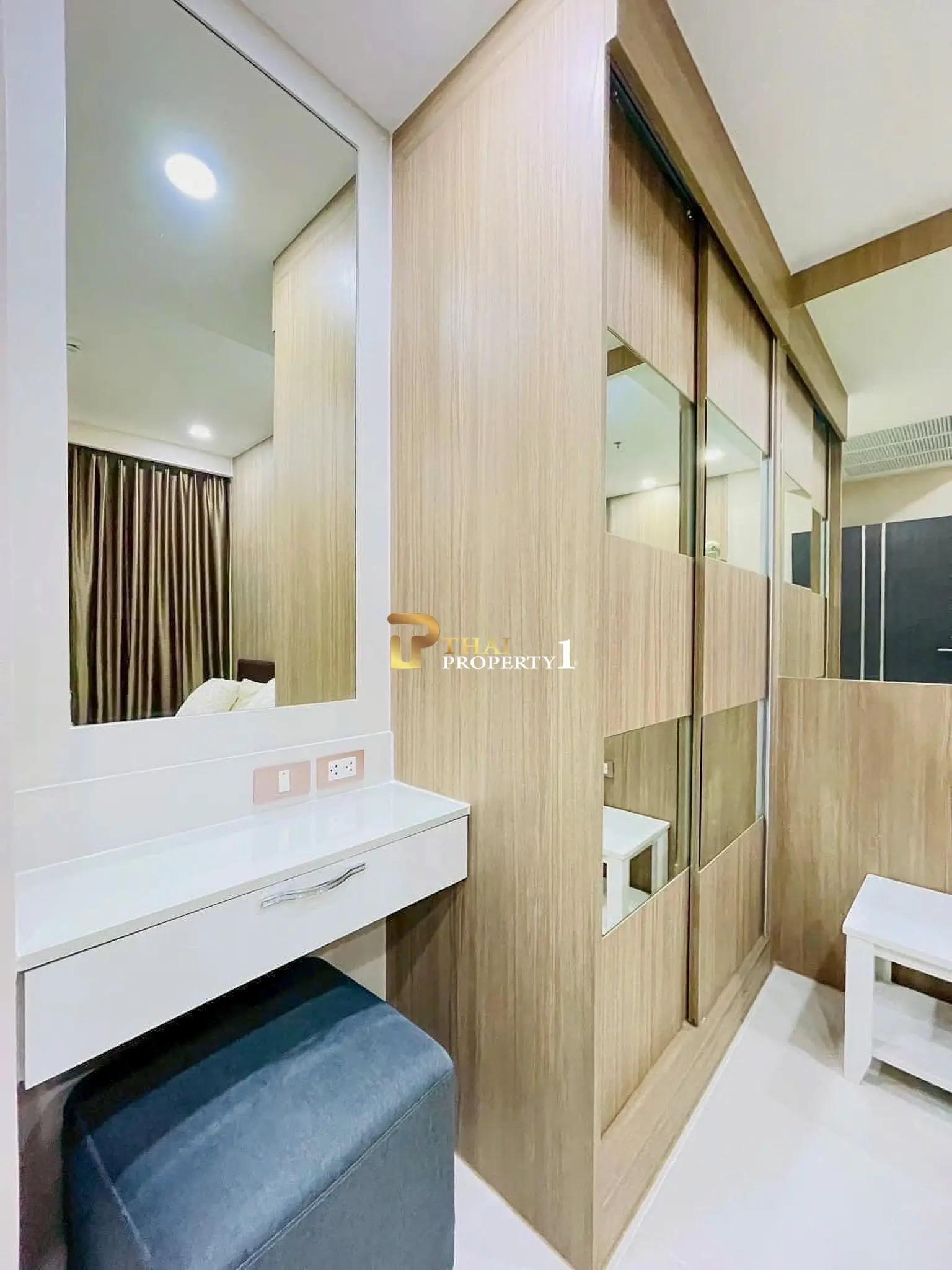 Dusit Grand Condo View – For Sale City & Sea View Condo in Pattaya