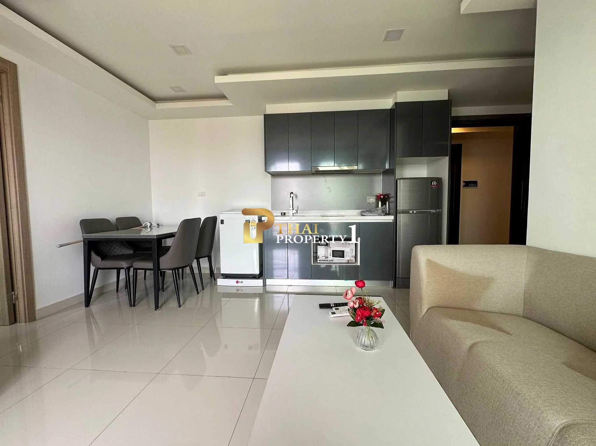 2-Bedroom Condo for Sale Arcadia Beach Continental Pattaya – Near Walking Street