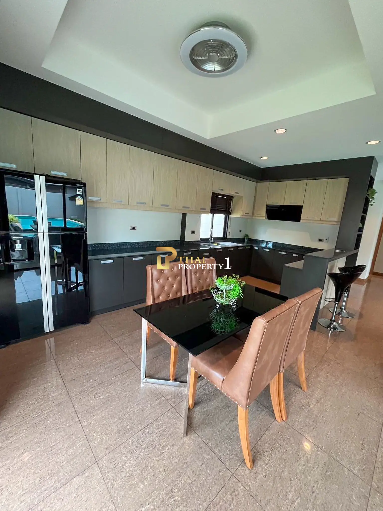 ขายบ้านพูลวิลล่ารีโนเวทใหม่ทั้งหลัง – Baan Pattaya 5