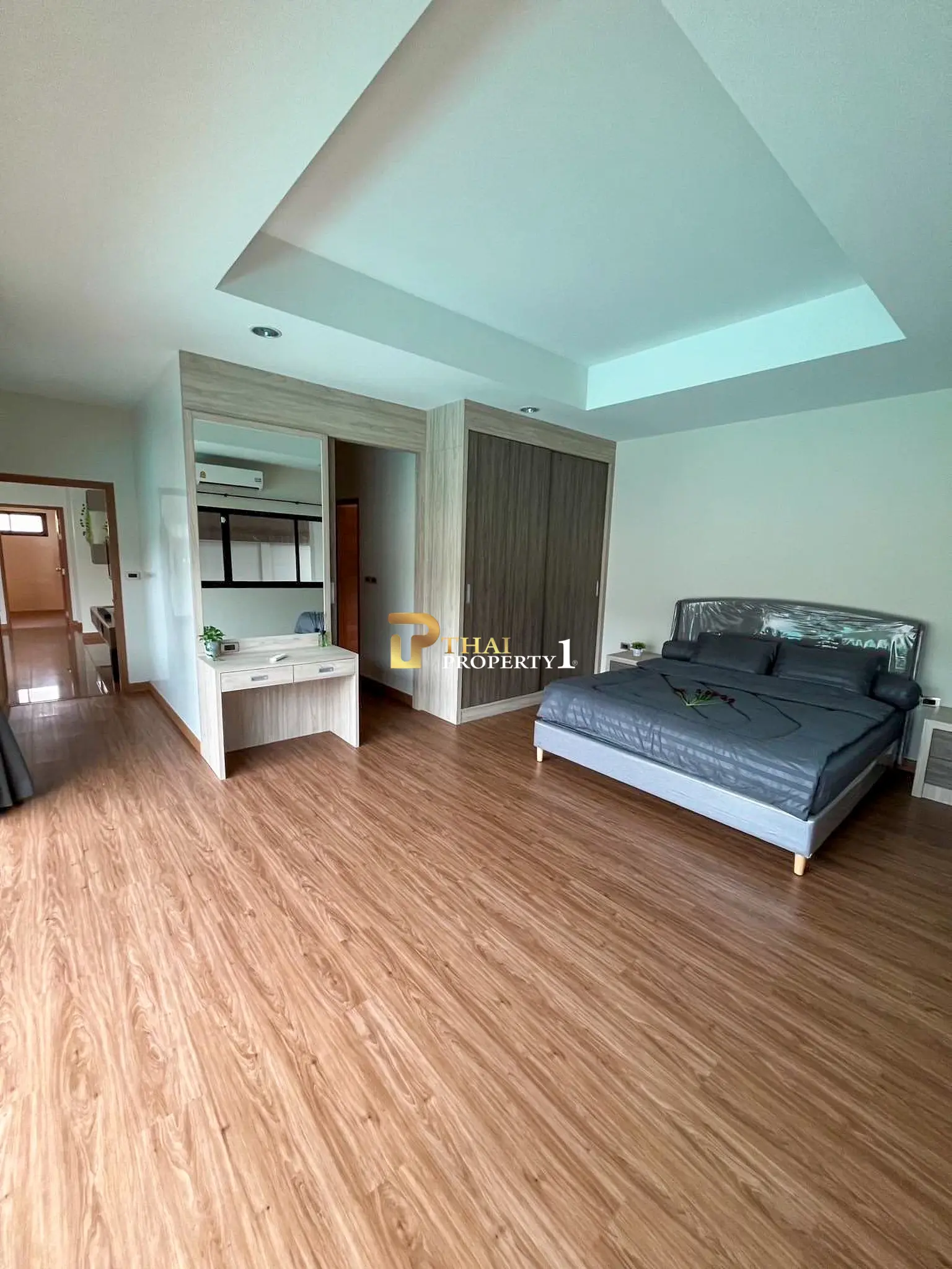 ขายบ้านพูลวิลล่ารีโนเวทใหม่ทั้งหลัง – Baan Pattaya 5