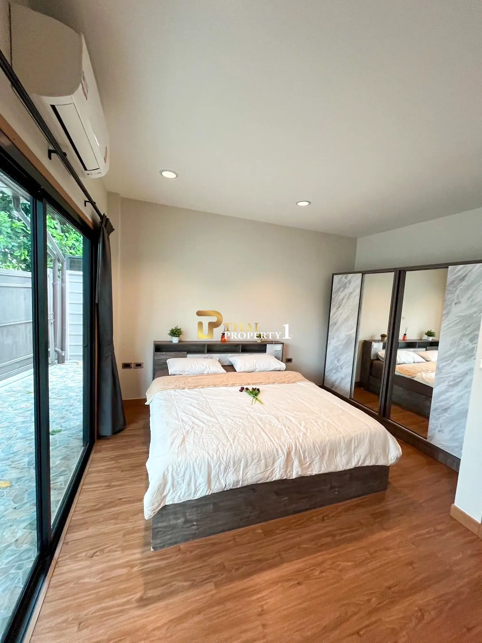 ขายบ้านพูลวิลล่ารีโนเวทใหม่ทั้งหลัง – Baan Pattaya 5