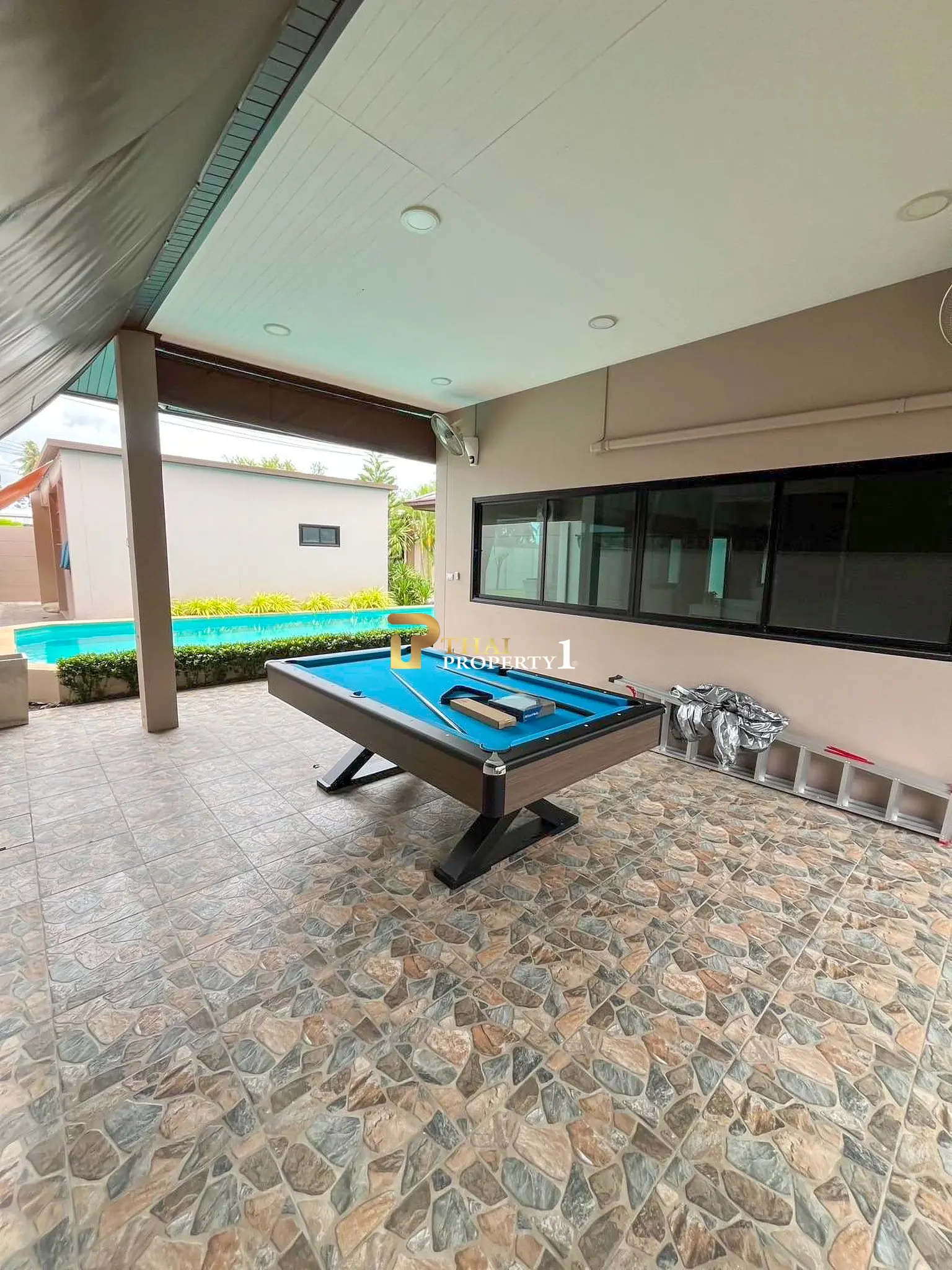 ขายบ้านพูลวิลล่ารีโนเวทใหม่ทั้งหลัง – Baan Pattaya 5