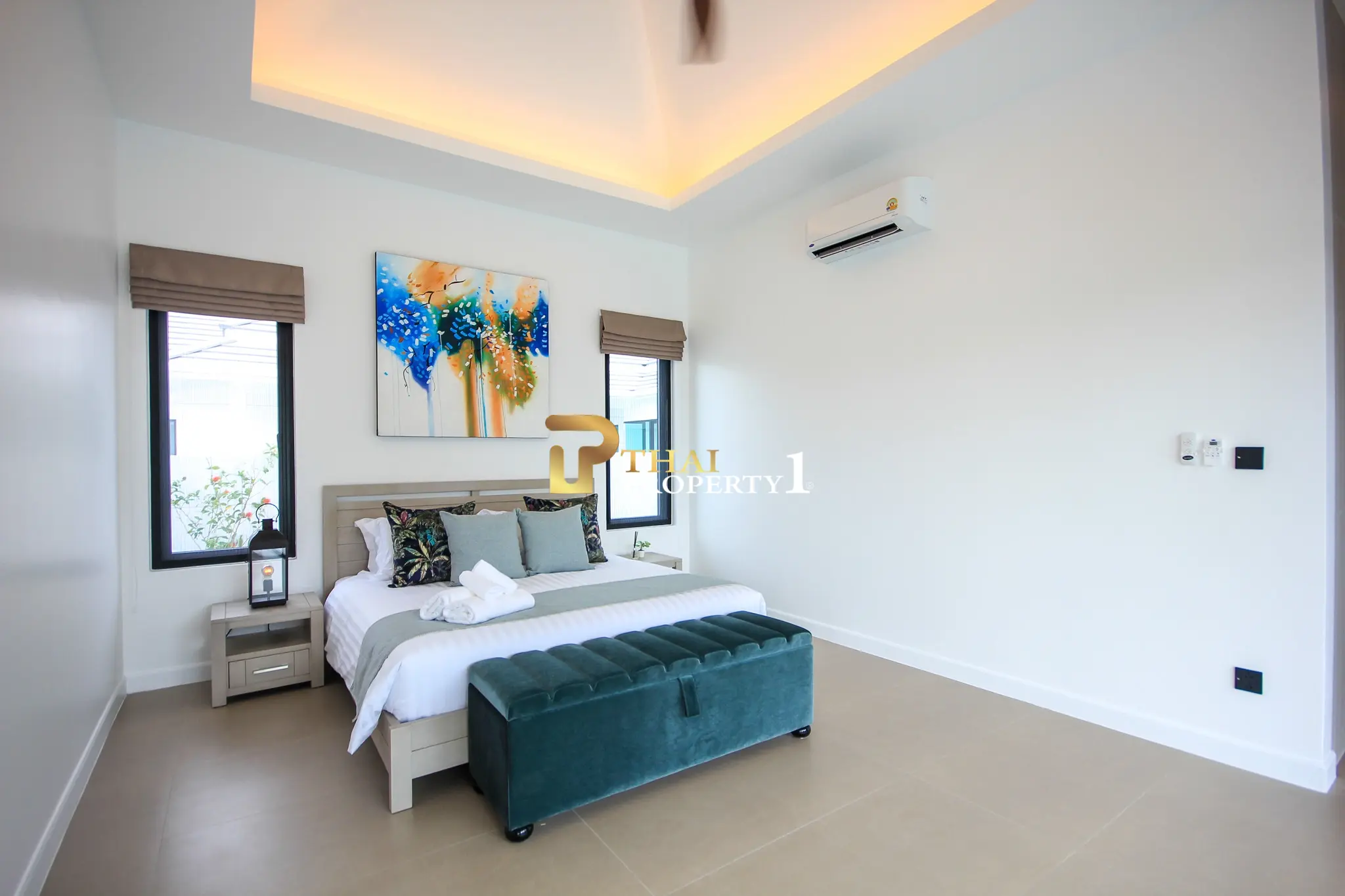 Ny off-plan moderne bassengvilla med 3 soverom i Botanica Hua Hin