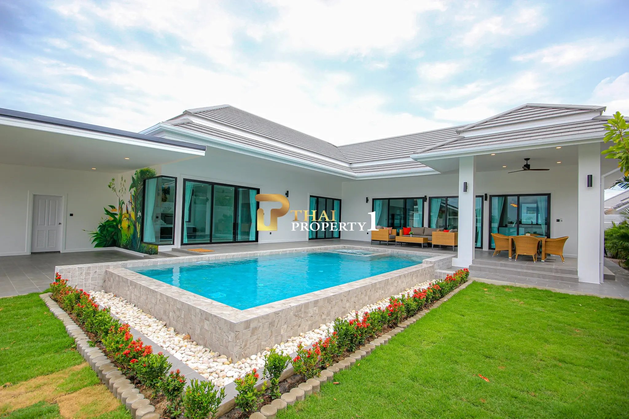Ny off-plan moderne bassengvilla med 3 soverom i Botanica Hua Hin