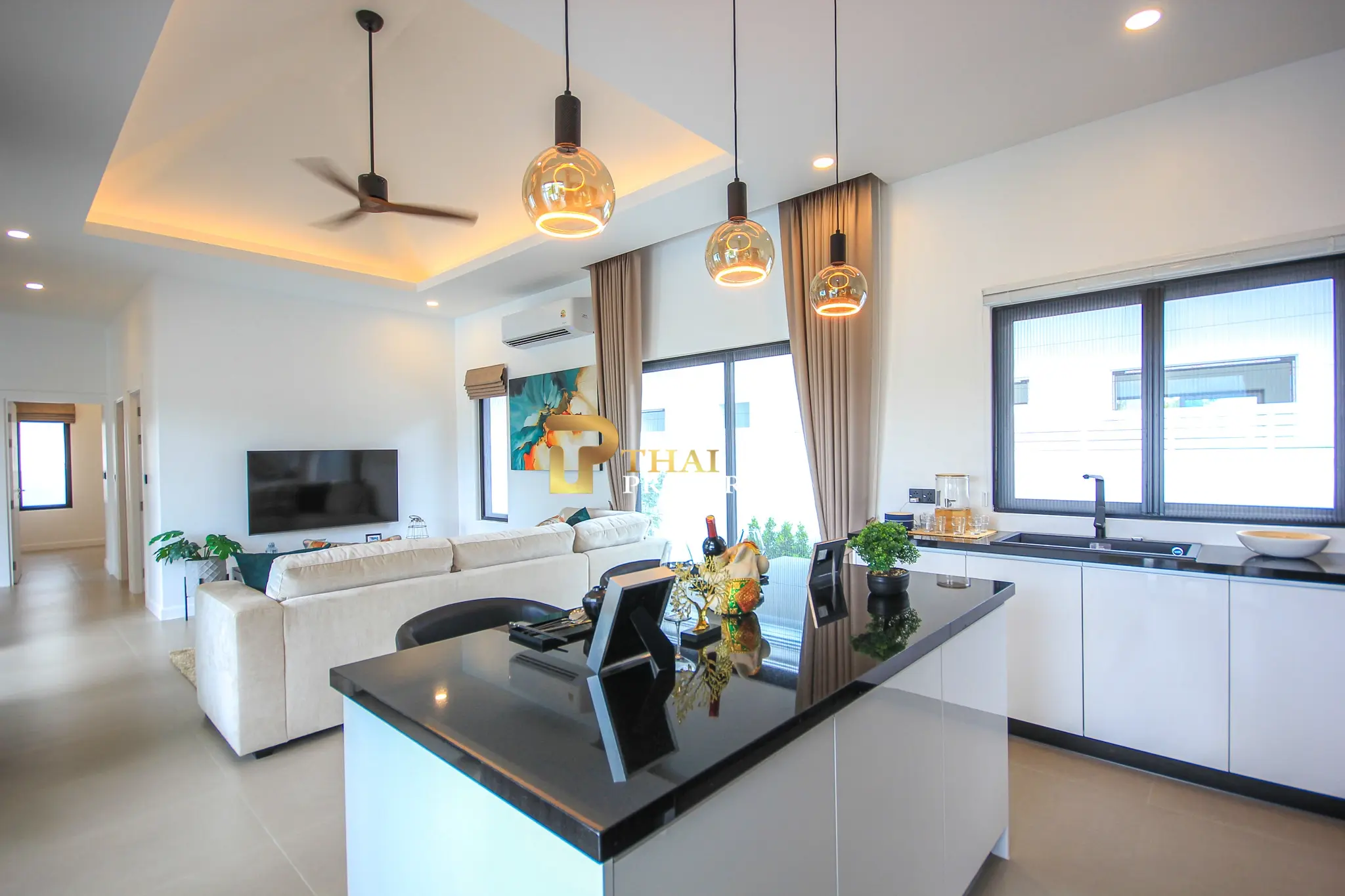 Ny off-plan moderne bassengvilla med 3 soverom i Botanica Hua Hin