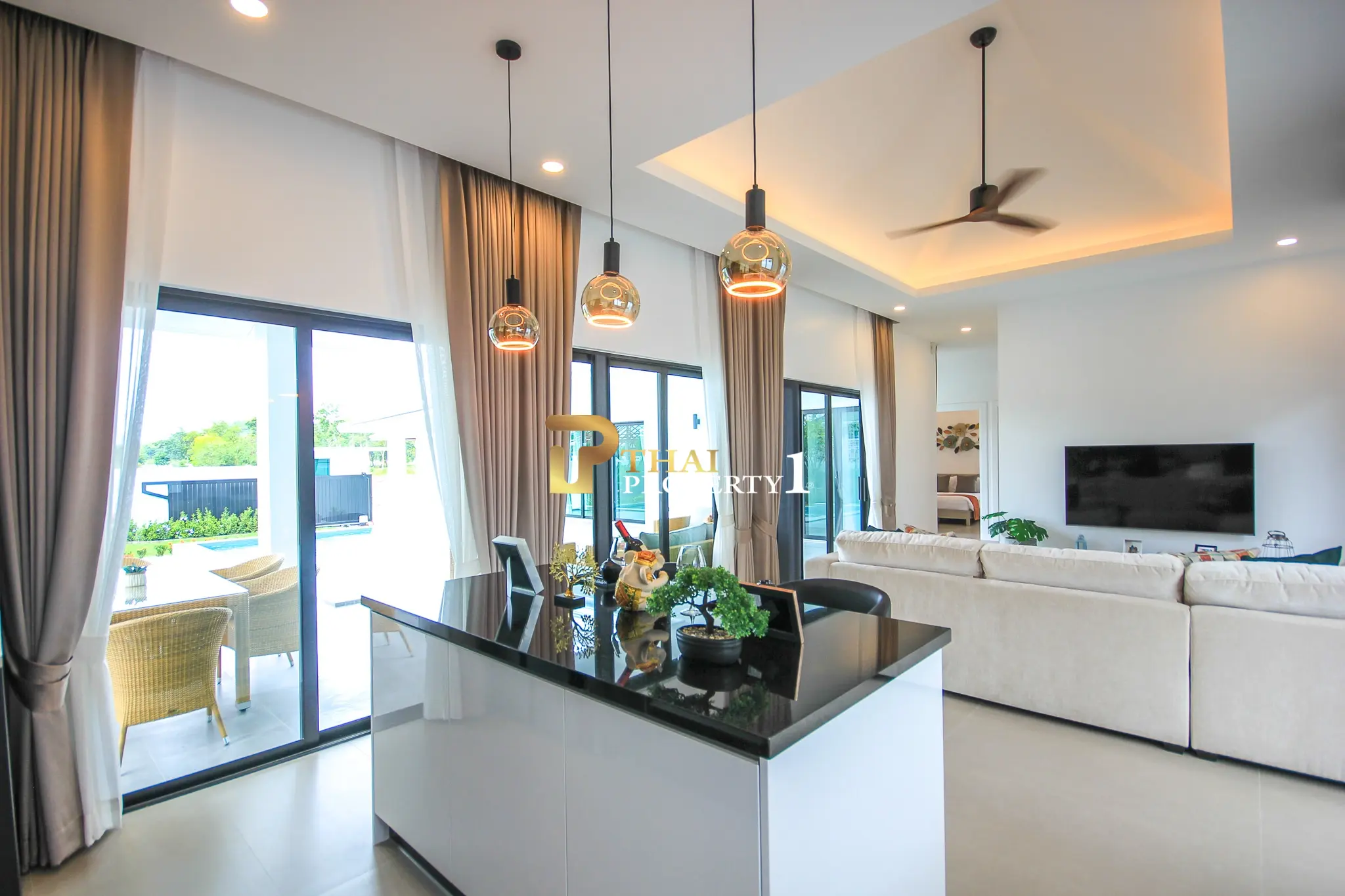 Ny off-plan moderne bassengvilla med 3 soverom i Botanica Hua Hin