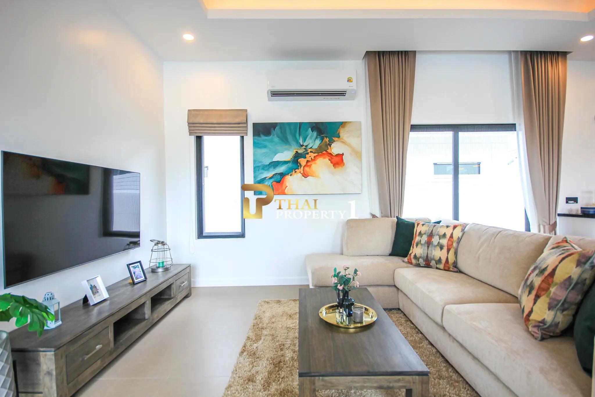 Ny off-plan moderne bassengvilla med 3 soverom i Botanica Hua Hin