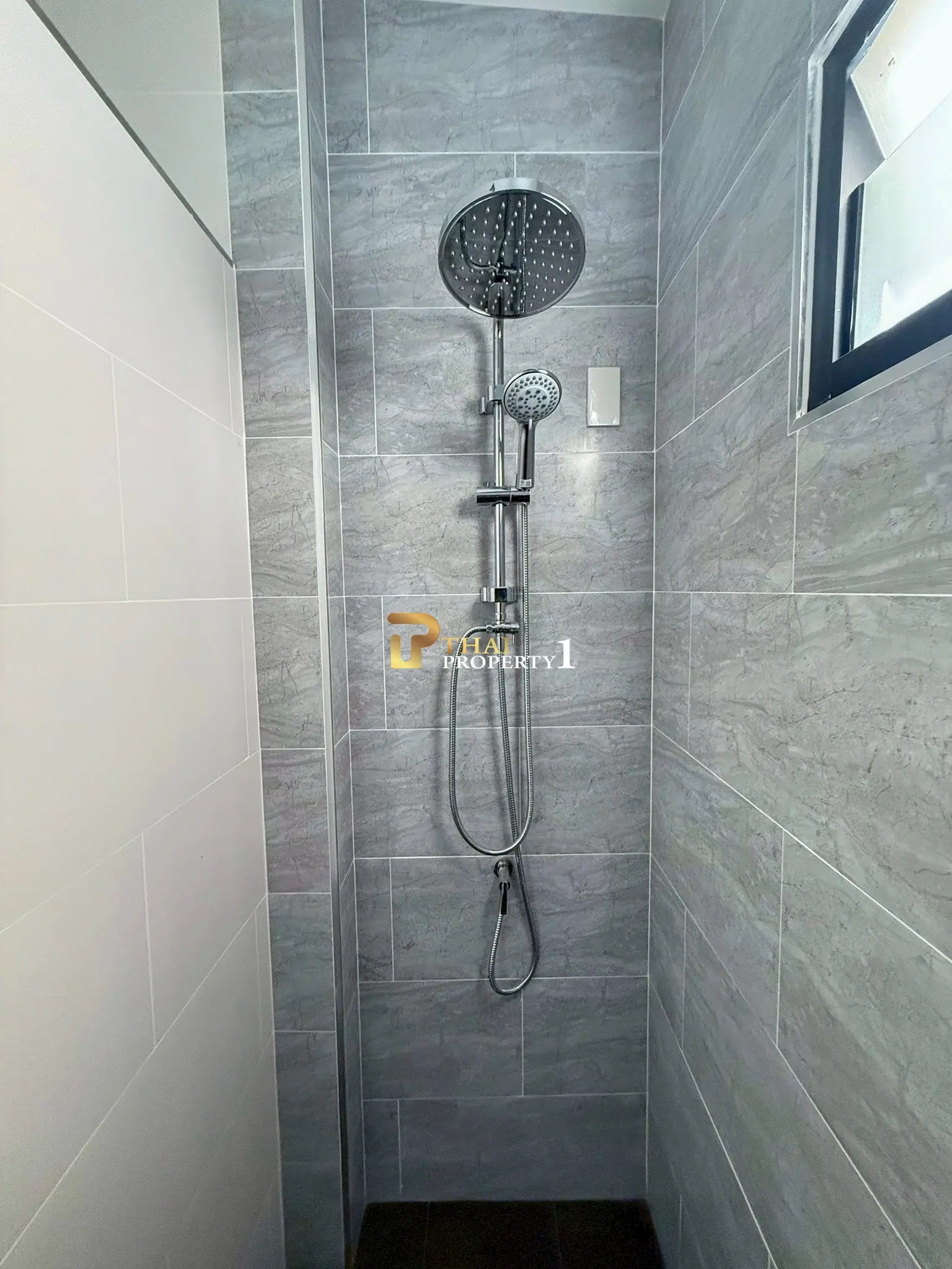 Enebolig på ett plan til salgs – 2 Bedroom Rong Po, Pattaya Startpris kun 2,49 MB