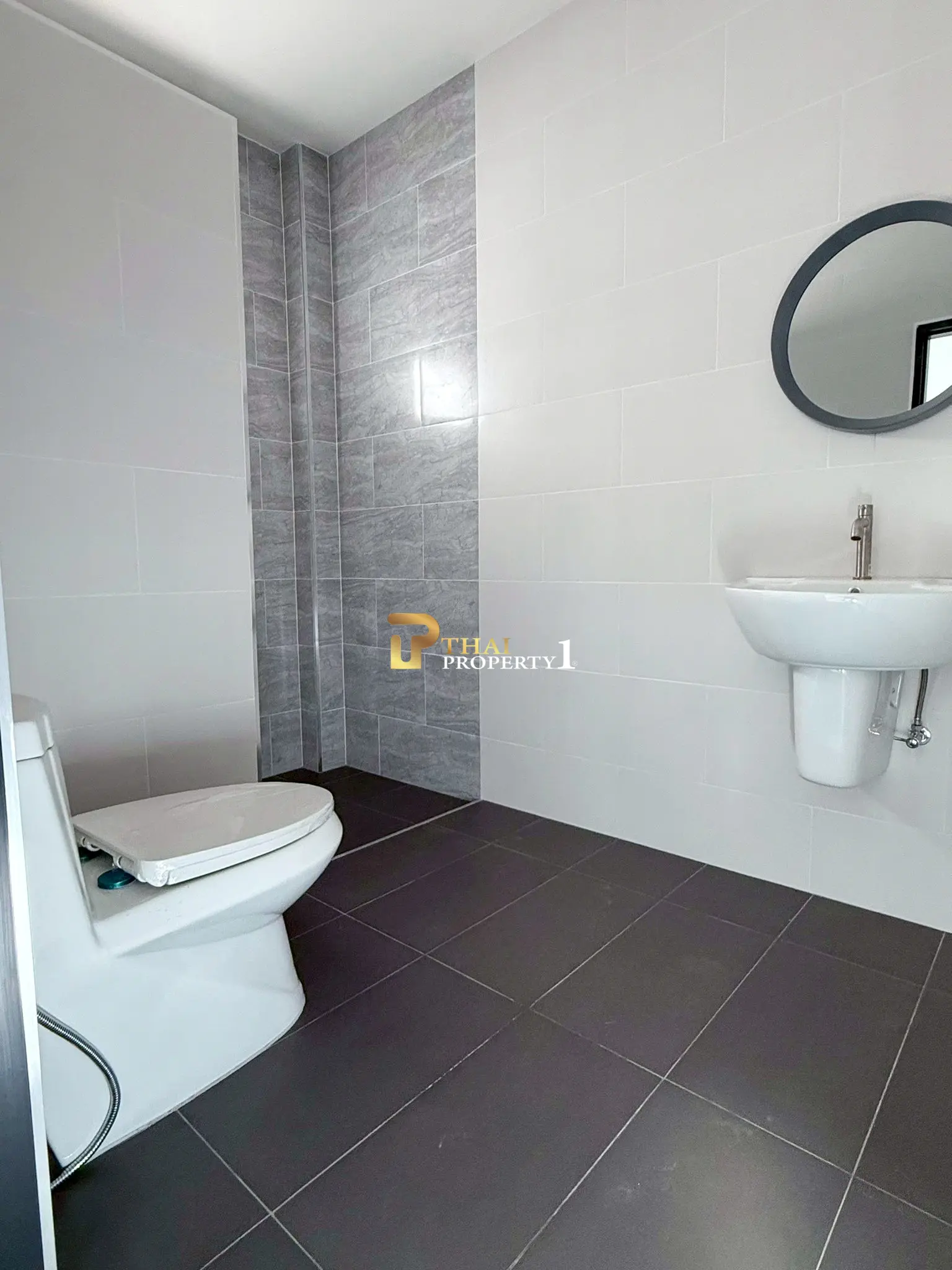 Enebolig på ett plan til salgs – 2 Bedroom Rong Po, Pattaya Startpris kun 2,49 MB