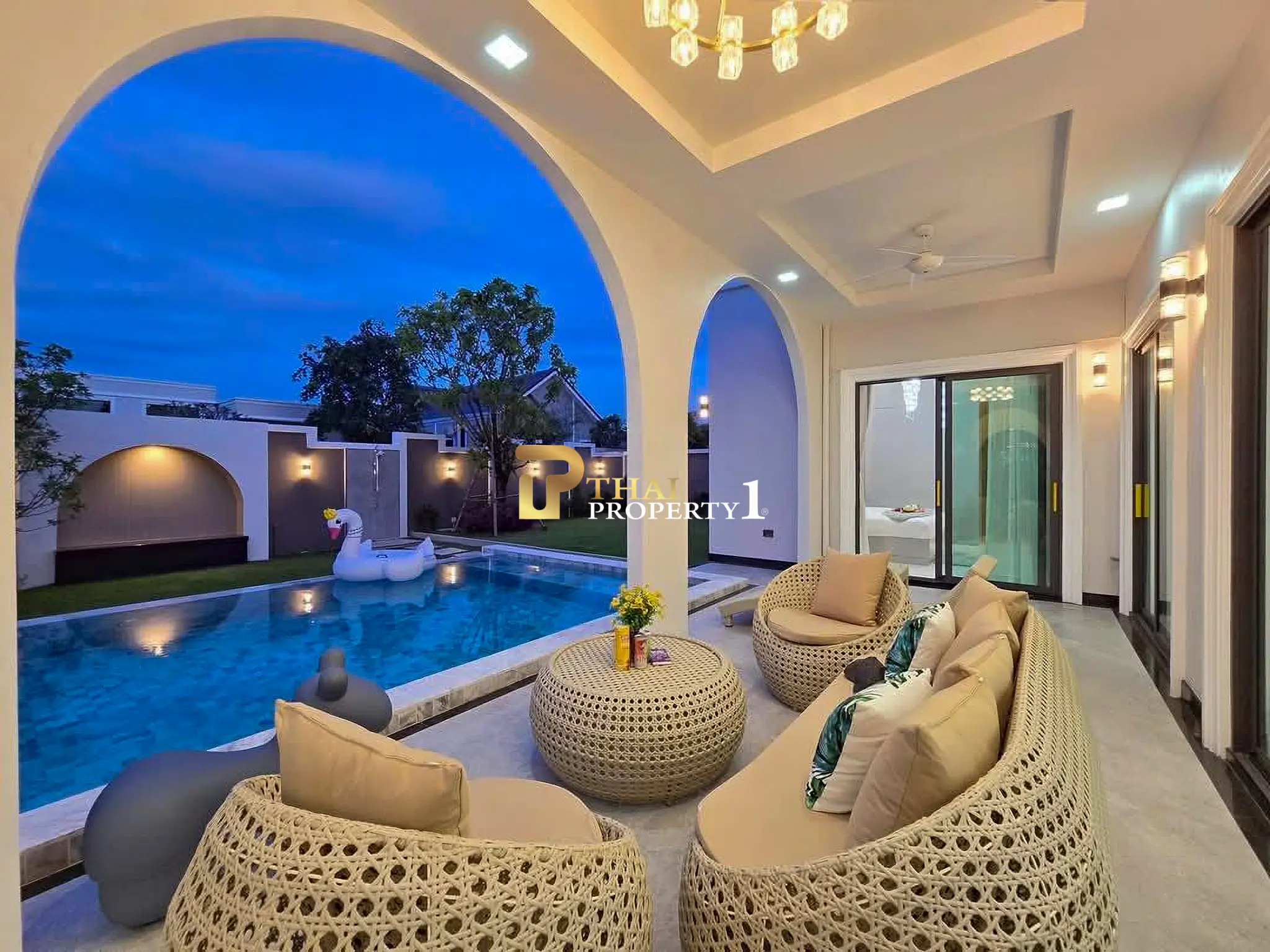 บ้านในฝันที่มีอยู่จริง ขาย Modern Classic Pool Villas Pattaya ใกล้อ่างเก็บน้ำมาบประชัน