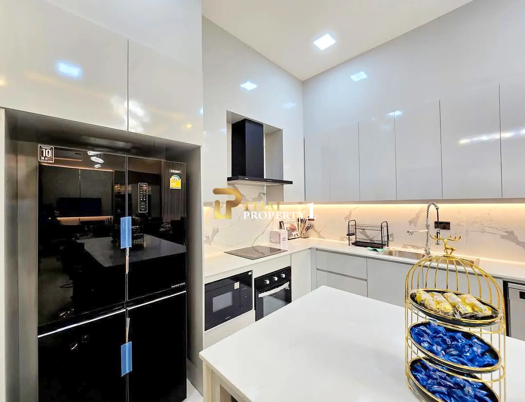 บ้านในฝันที่มีอยู่จริง ขาย Modern Classic Pool Villas Pattaya ใกล้อ่างเก็บน้ำมาบประชัน