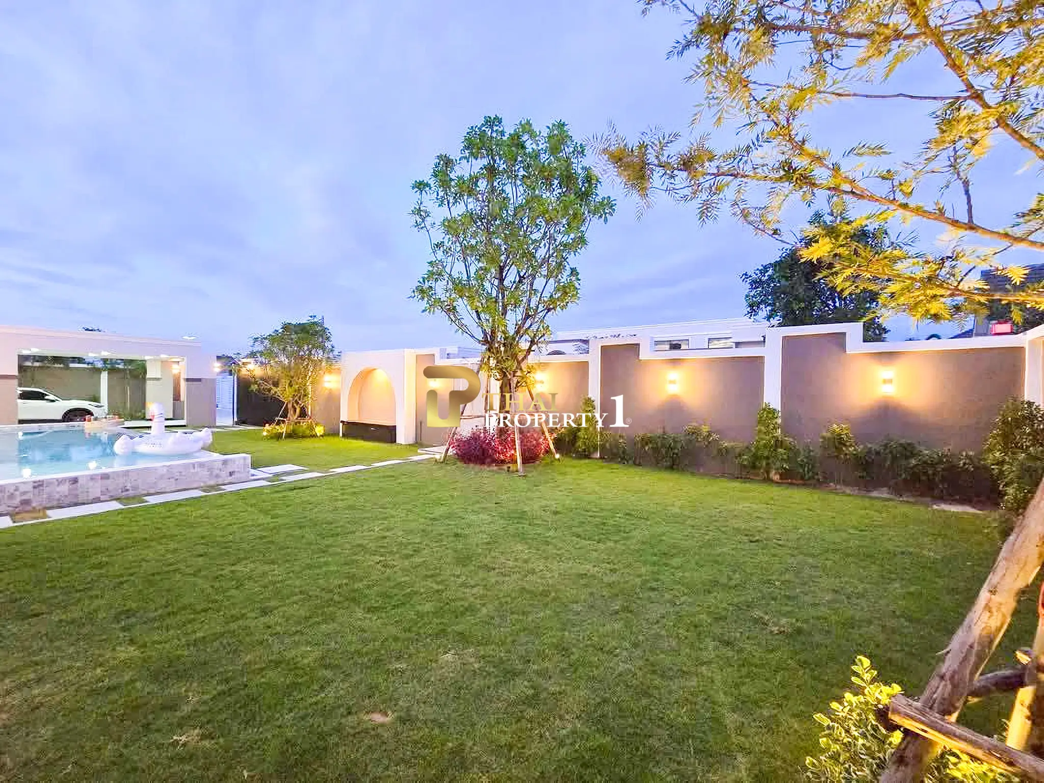 บ้านในฝันที่มีอยู่จริง ขาย Modern Classic Pool Villas Pattaya ใกล้อ่างเก็บน้ำมาบประชัน