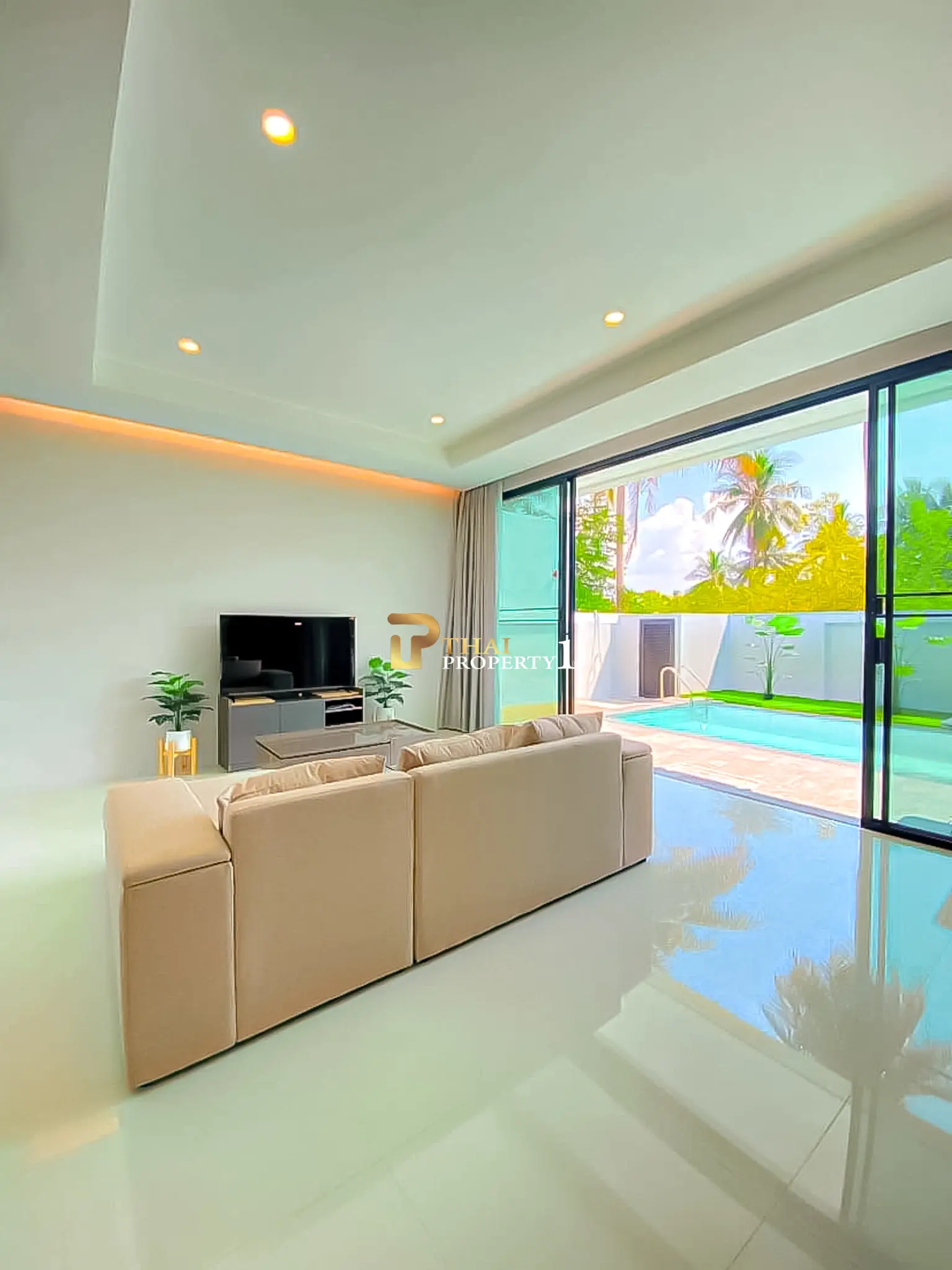Privat Bassengvilla til Salgs – Nær Regent & Rugby International Schools, Øst-Pattaya, Nong Pla Lai