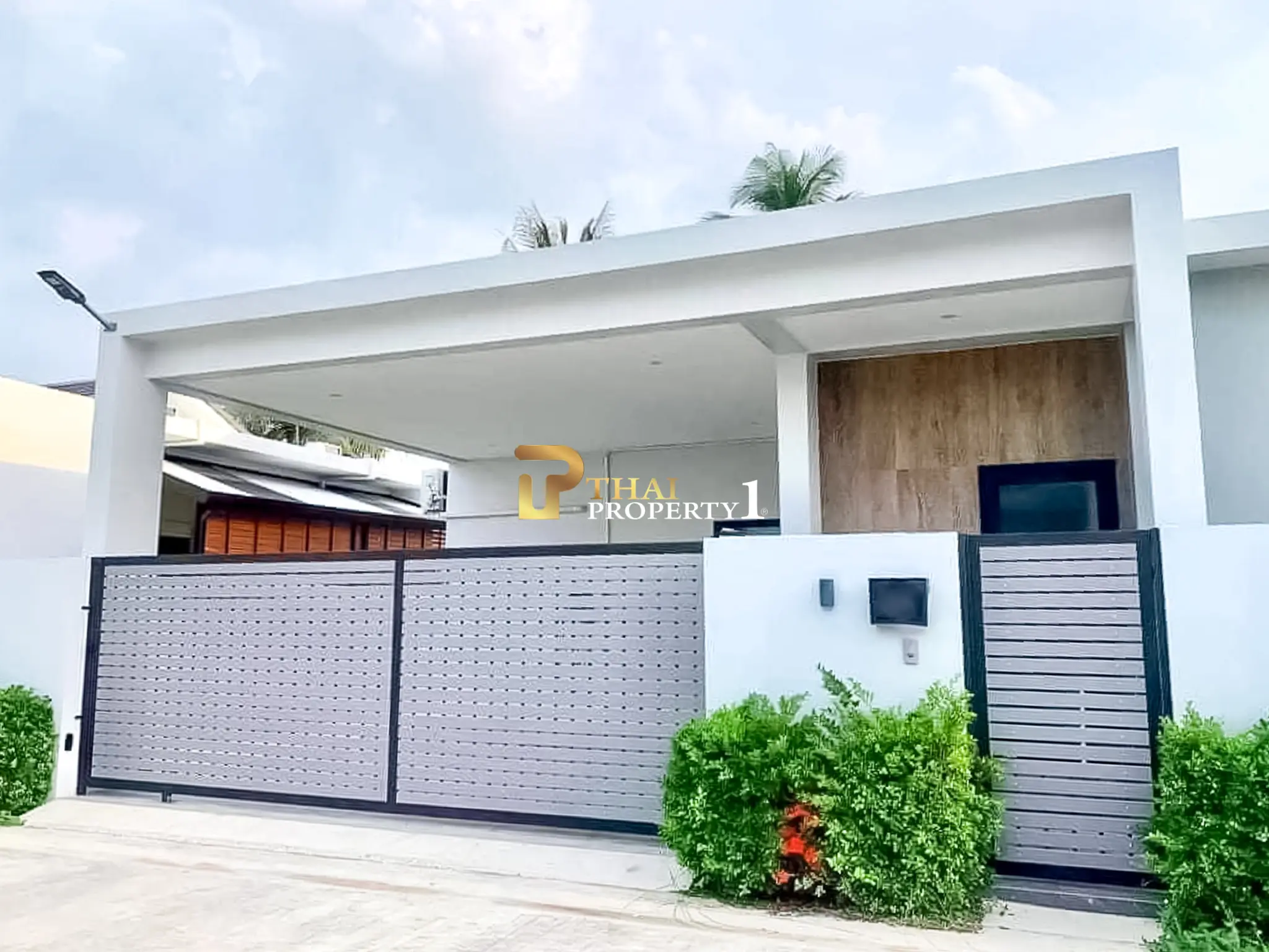 Privat Bassengvilla til Salgs – Nær Regent & Rugby International Schools, Øst-Pattaya, Nong Pla Lai