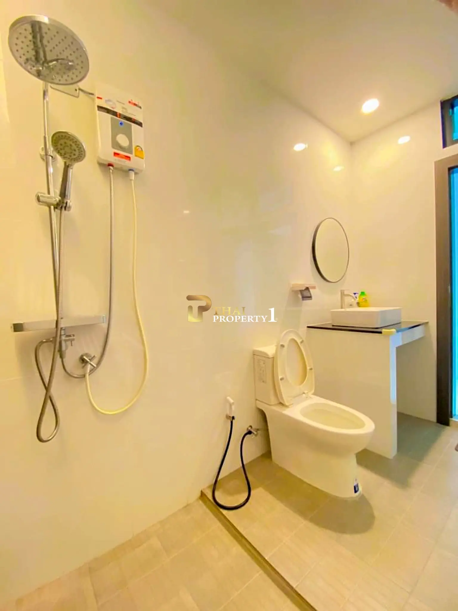 Privat Bassengvilla til Salgs – Nær Regent & Rugby International Schools, Øst-Pattaya, Nong Pla Lai