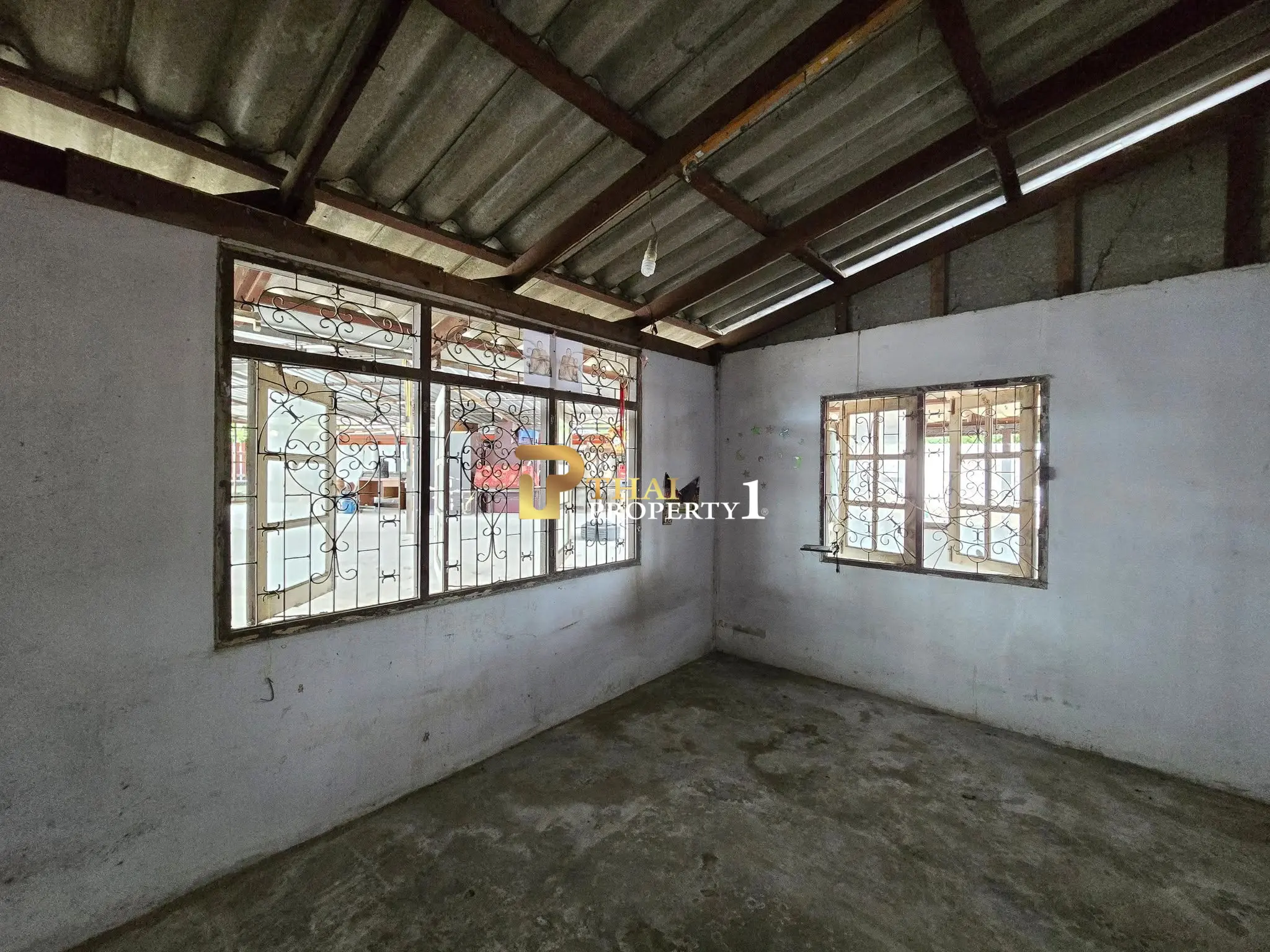 House with Land for Sale – 284 Sq.w. in Pattaya Prime Location Special Price