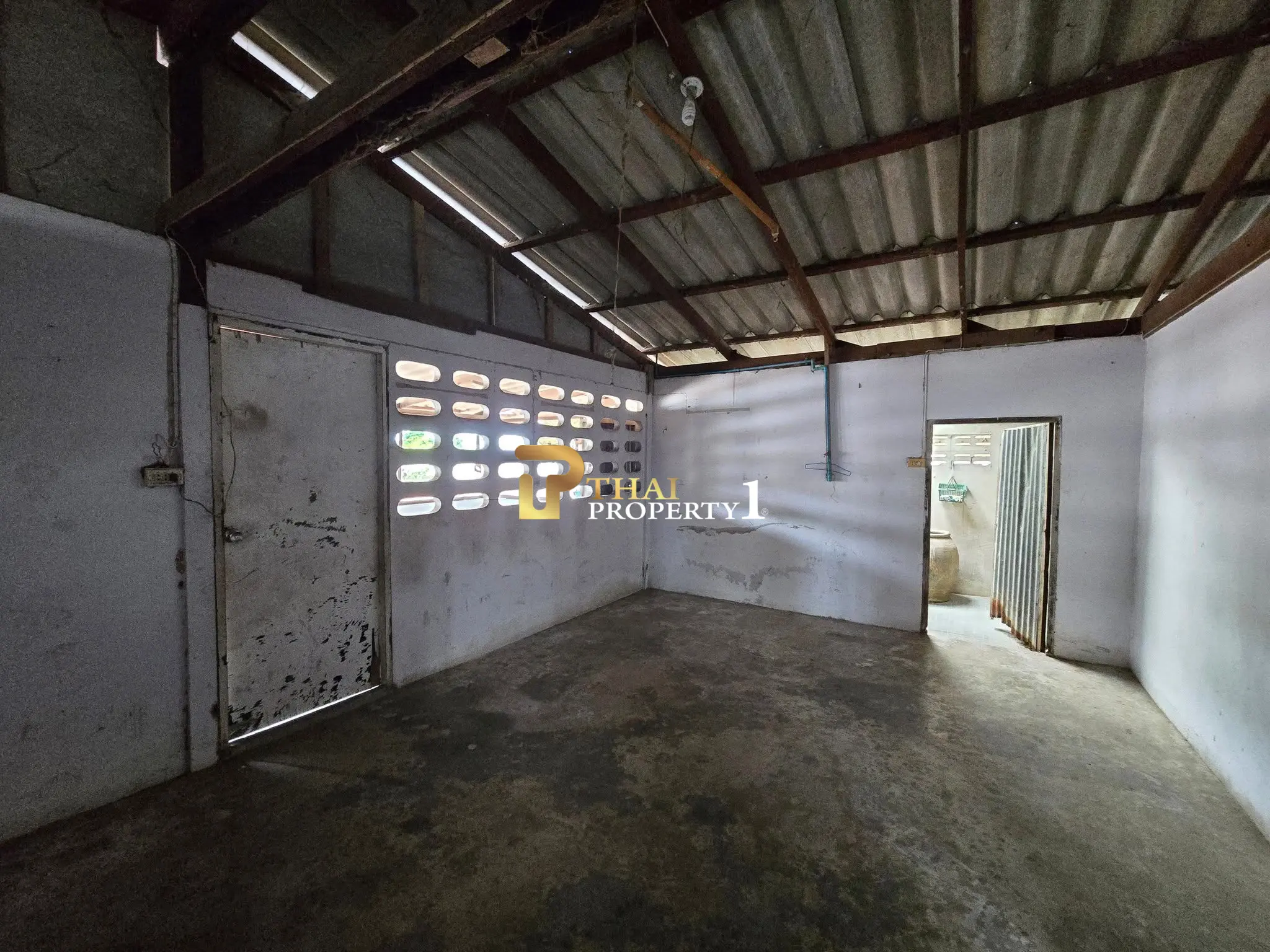 House with Land for Sale – 284 Sq.w. in Pattaya Prime Location Special Price