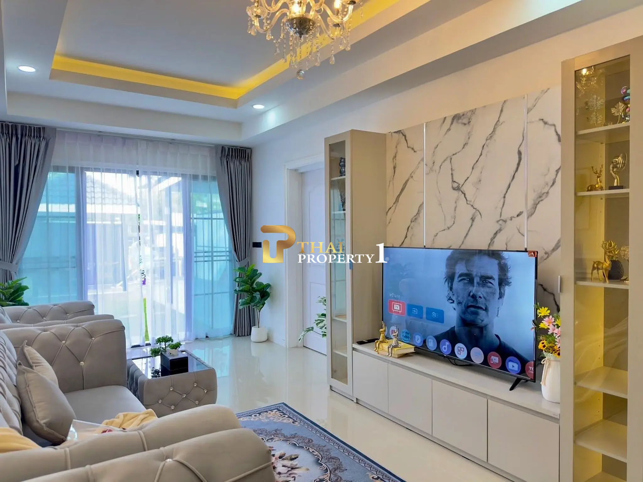 Townhome for Sale – Fully Furnished & Move-in Ready at Amornrat 3 Village Pattaya