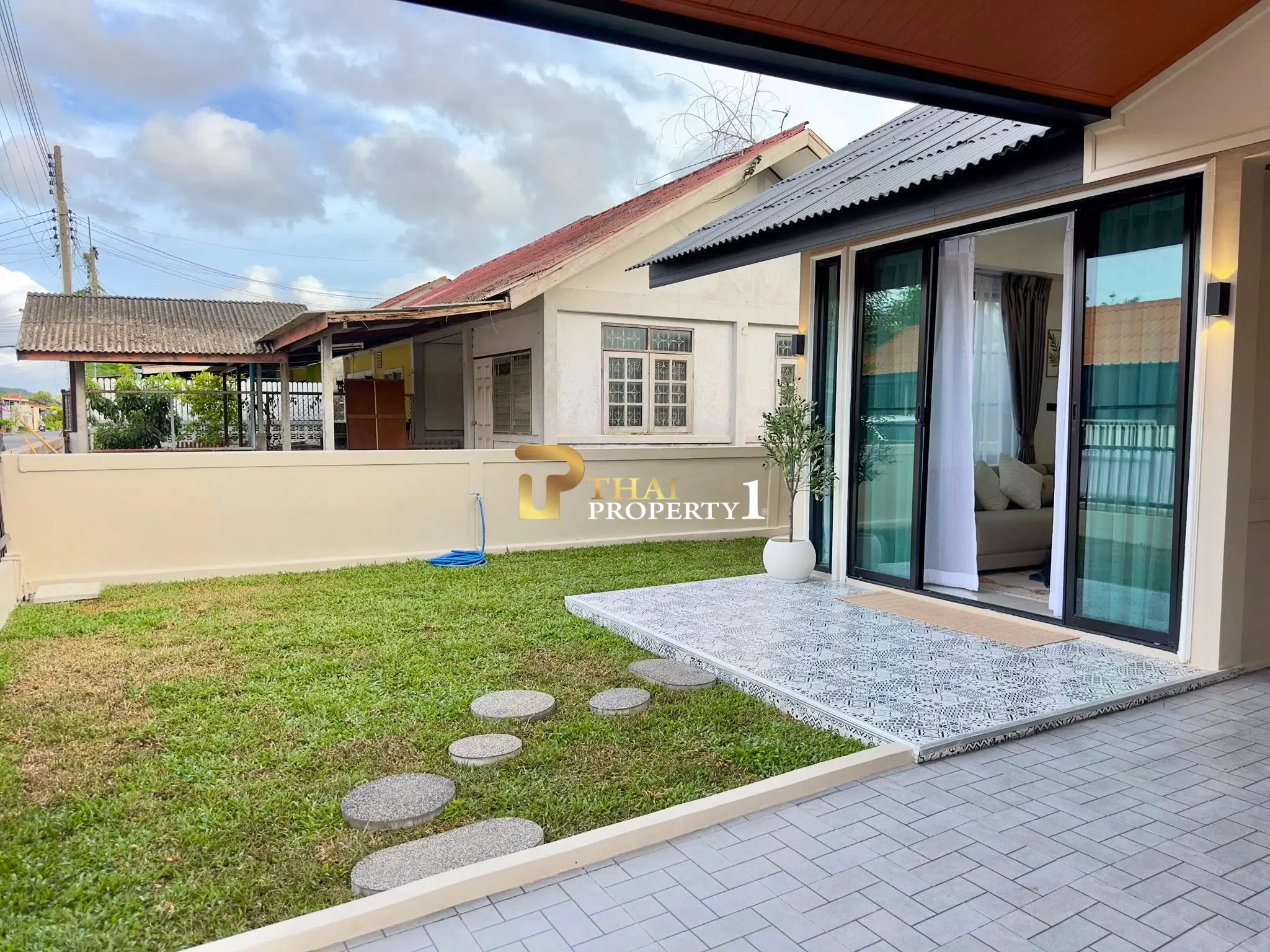 House for Sale – Palm Hill Village Huay Yai Pattaya Ready to Move In – Special Price