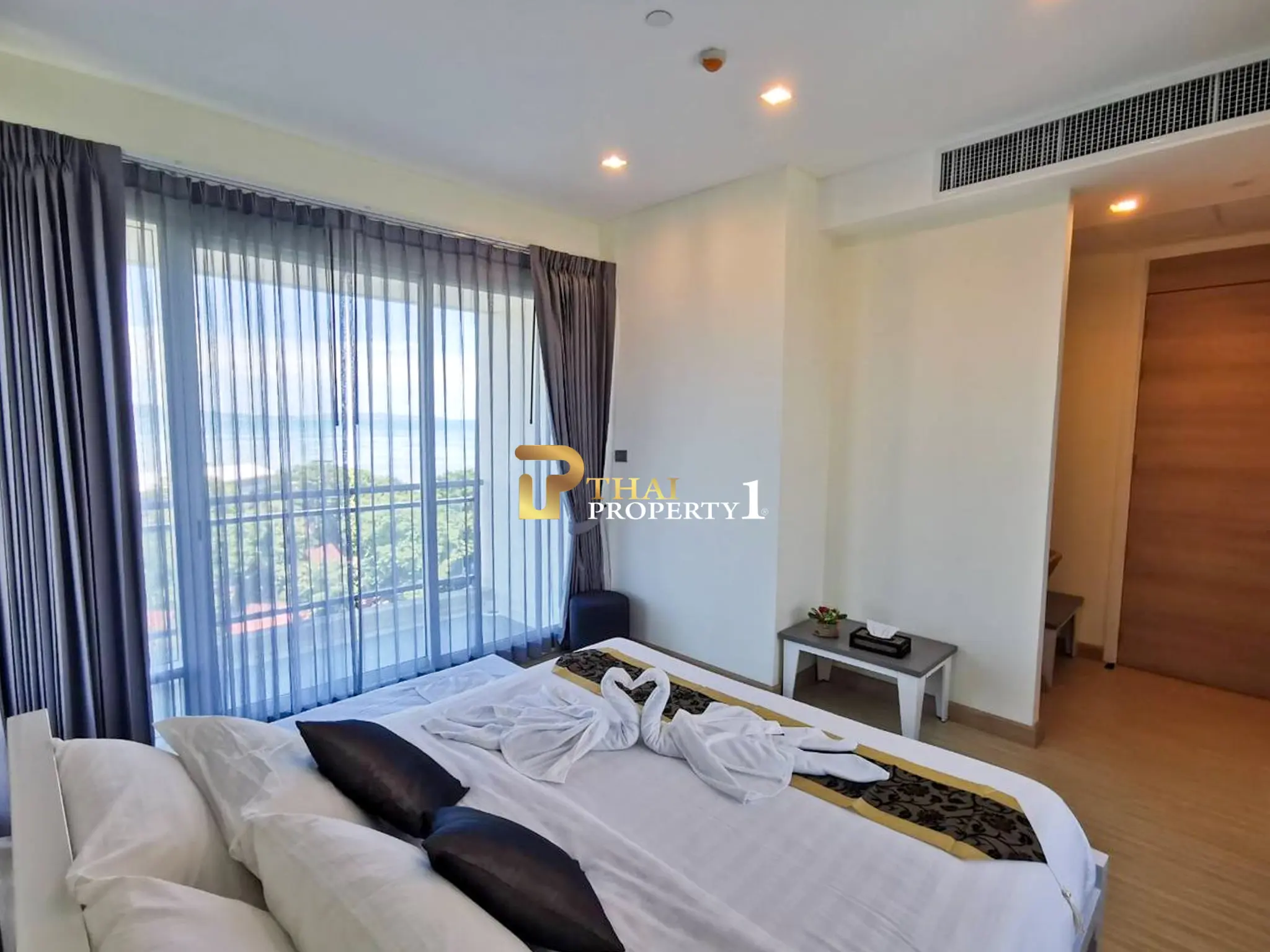 Sea View 2-Bedroom Condo for Sale – Reflection Jomtien Beach Pattaya
