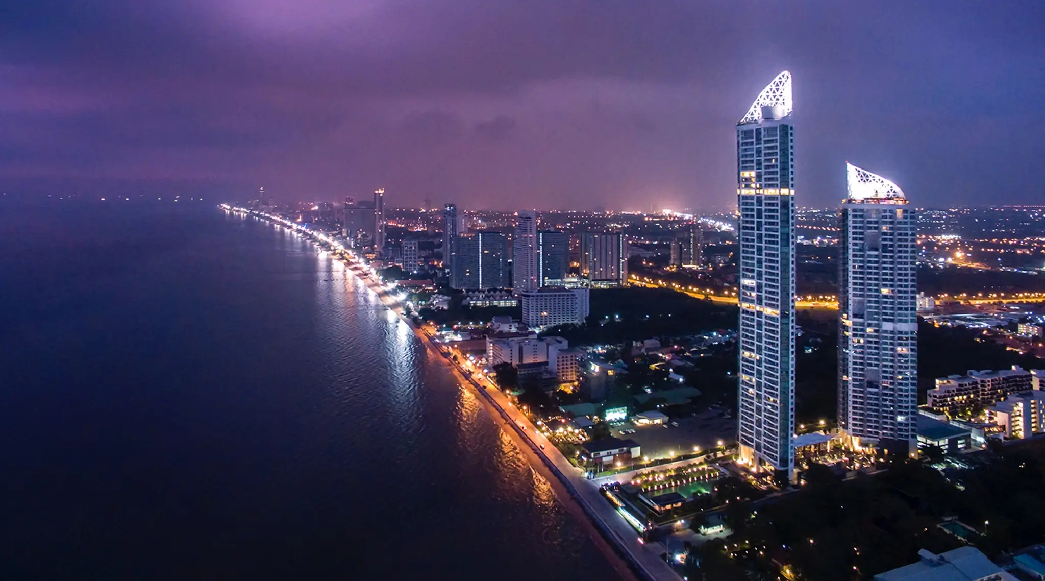 Sea View 2-Bedroom Condo for Sale – Reflection Jomtien Beach Pattaya