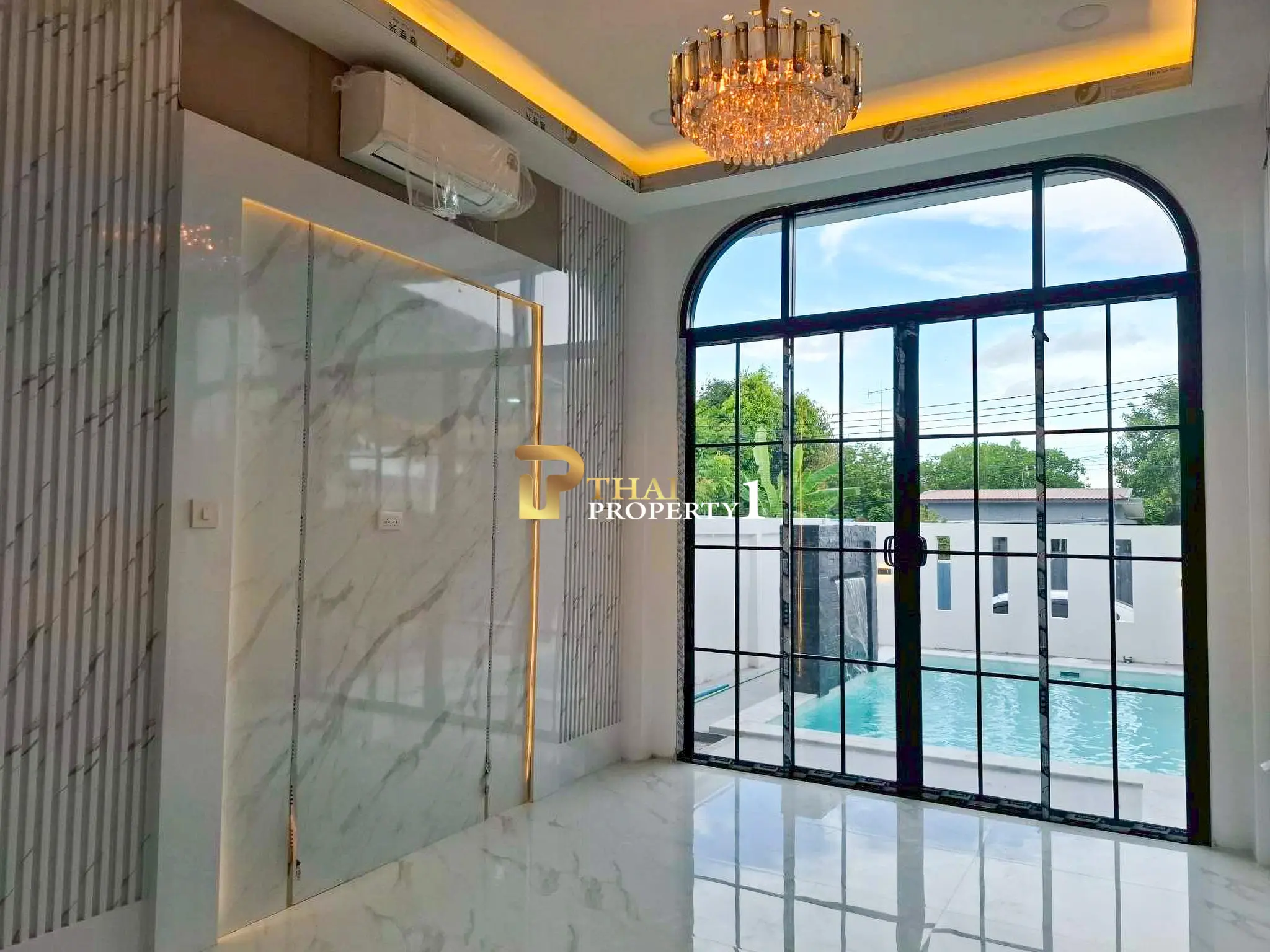 New Modern Pool Villa – Single Storey Home Near Mabprachan Reservoir, Pattaya