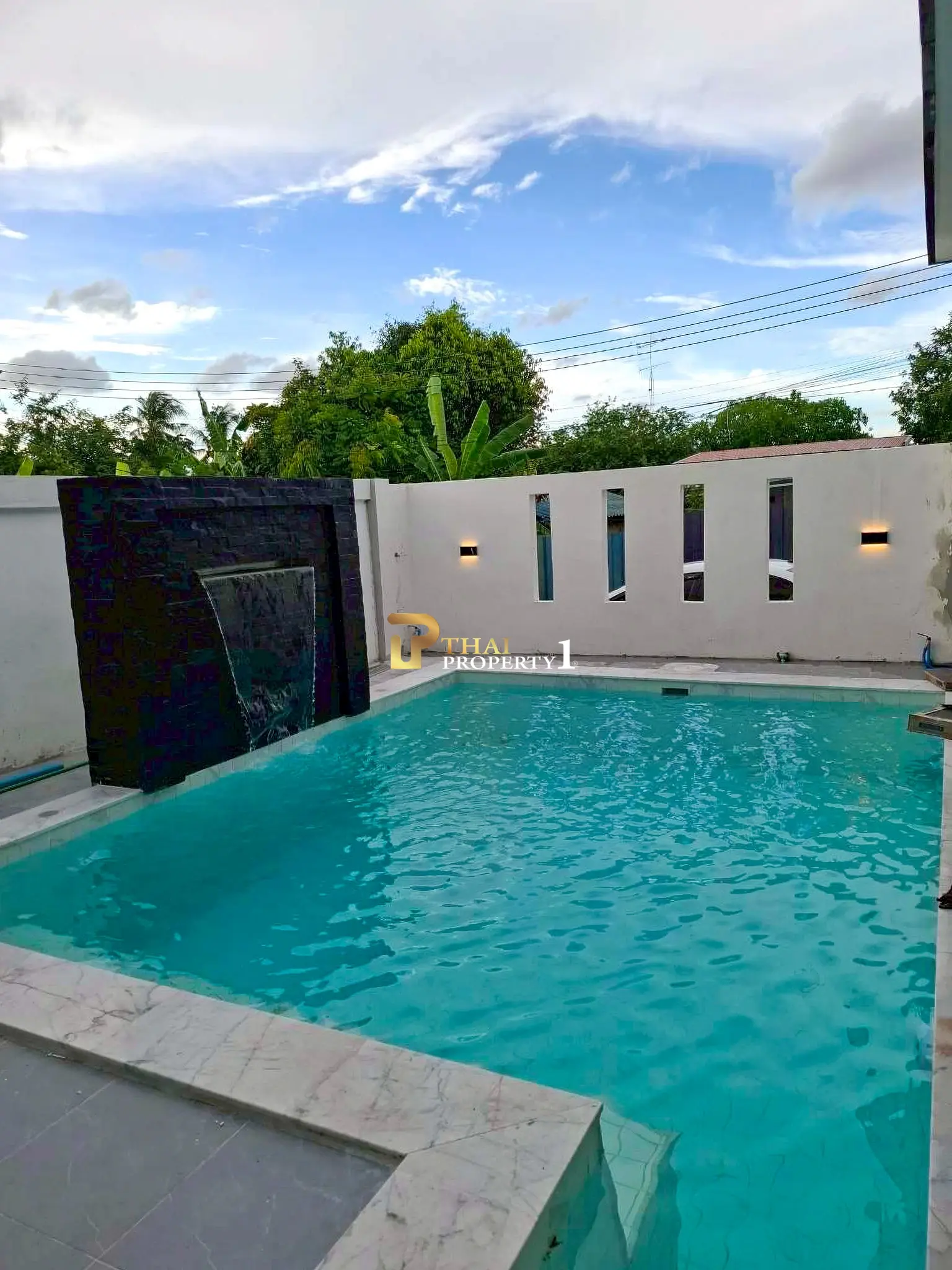 New Modern Pool Villa – Single Storey Home Near Mabprachan Reservoir, Pattaya