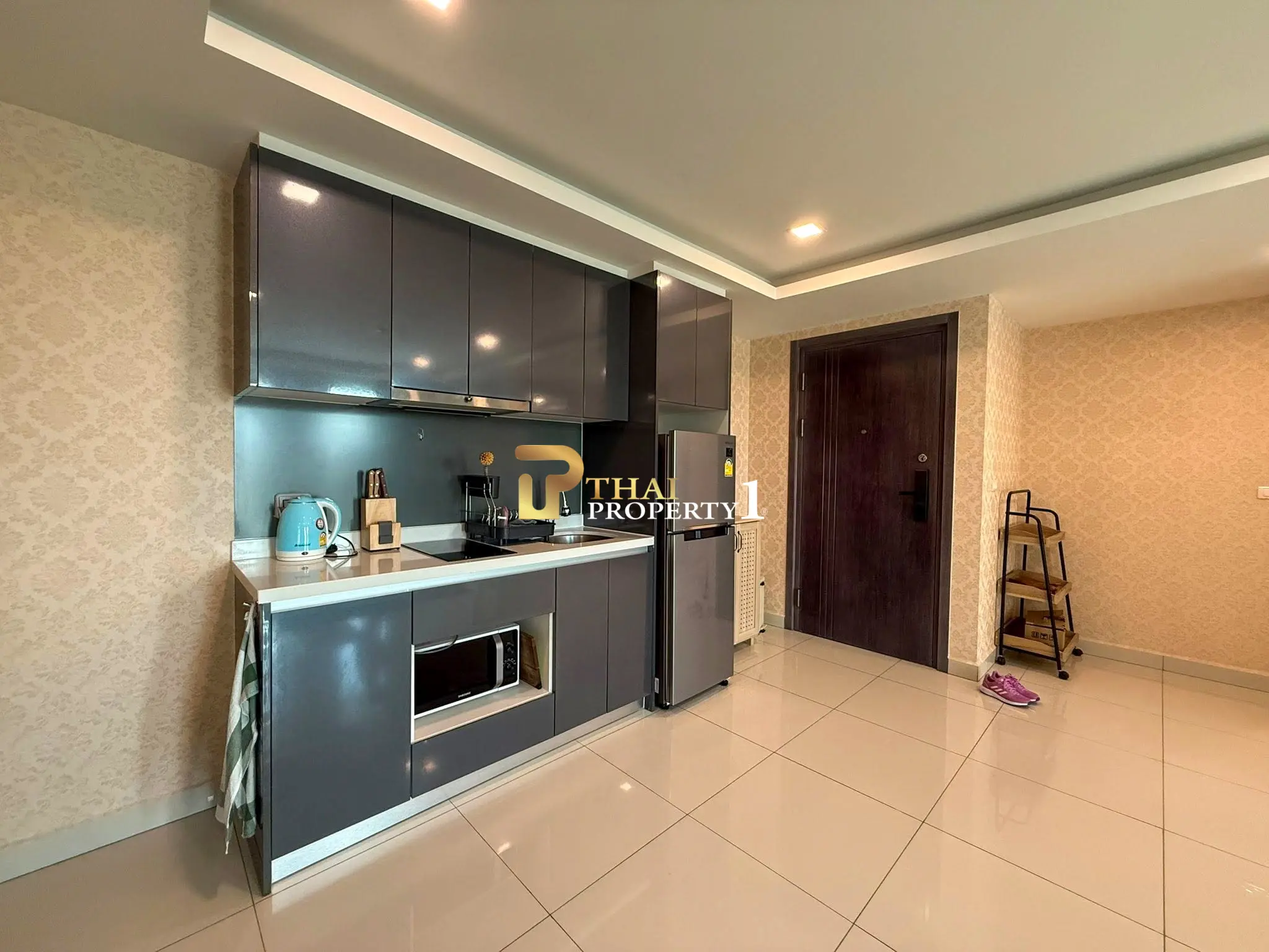 Arcadia Beach Continental 2-Bedroom Condo for in Sale South Pattaya