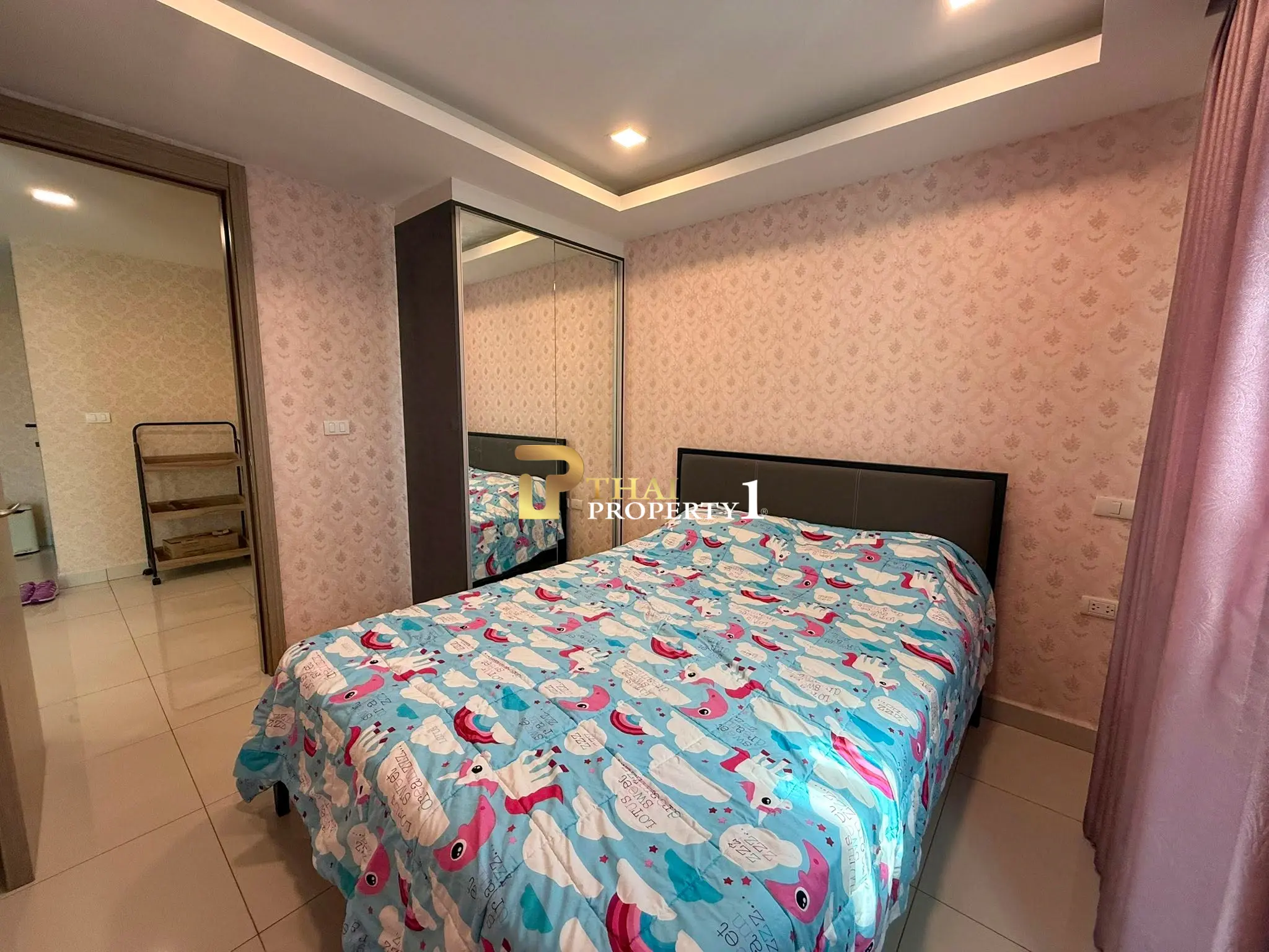 Arcadia Beach Continental 2-Bedroom Condo for in Sale South Pattaya