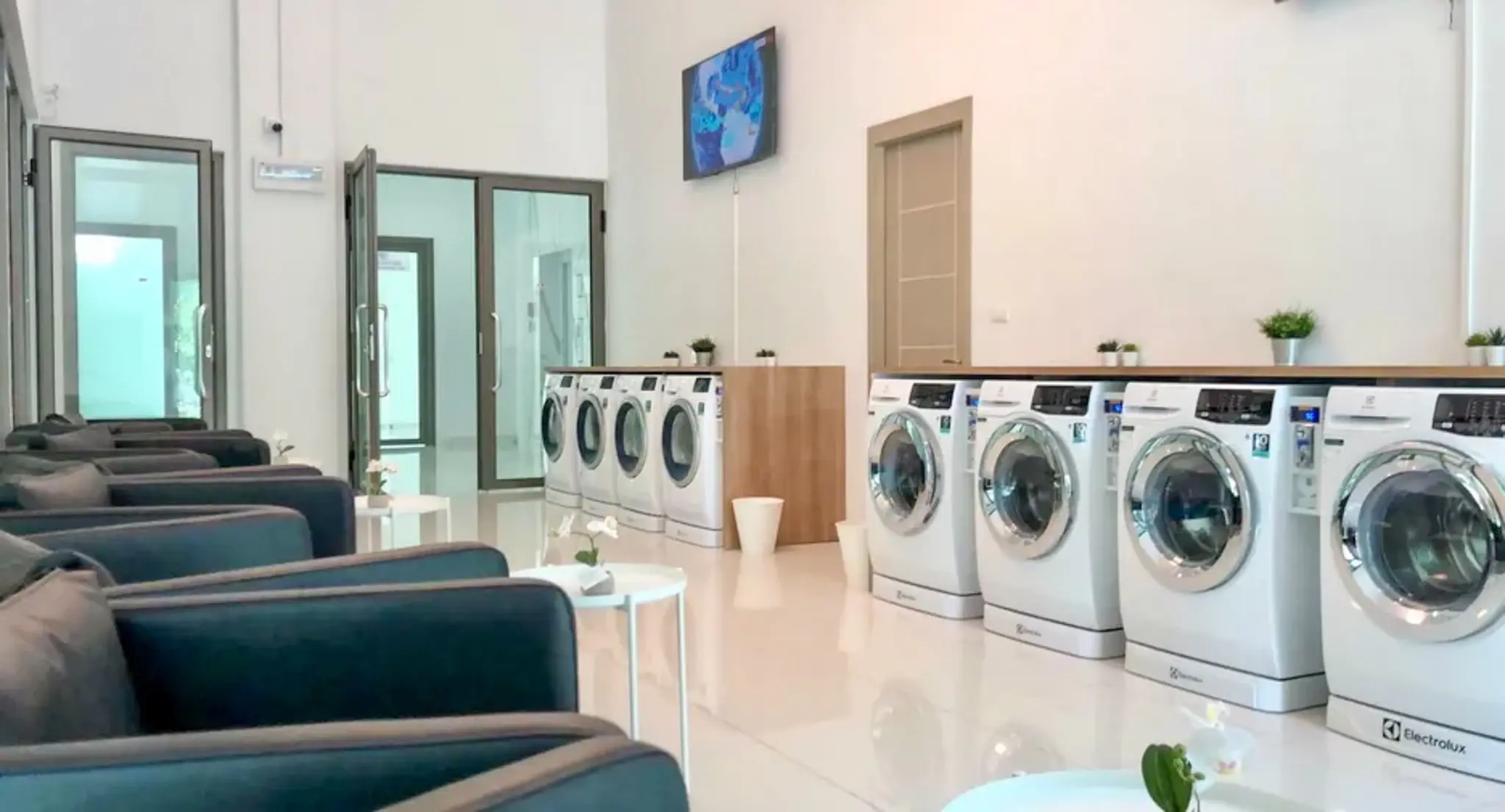 Arcadia Beach Continental 2-Bedroom Condo for in Sale South Pattaya
