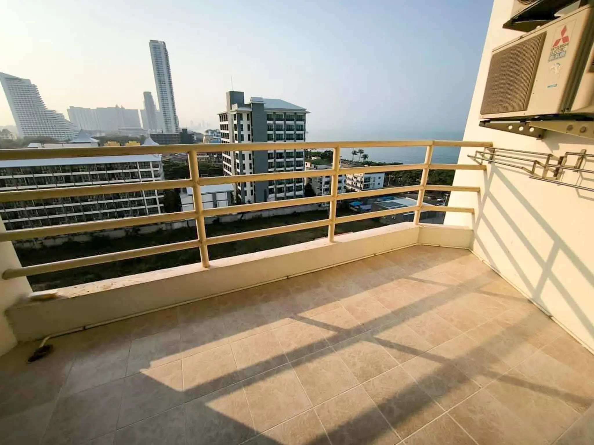Sea View 1-Bedroom Condo for Sale – View Talay 8 Jomtien Pattaya