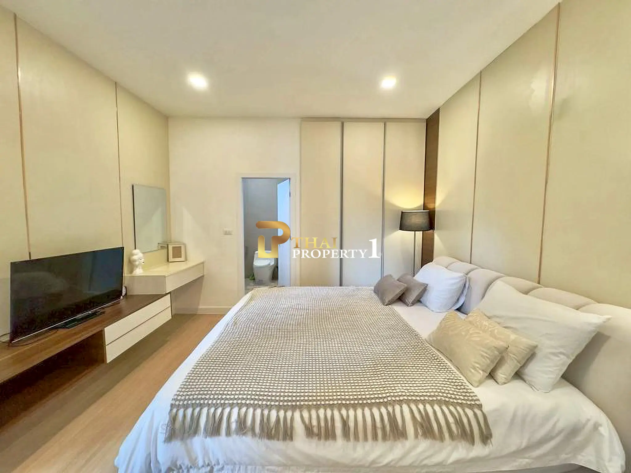 Pool Villa House for Sale – Prime Location Near the Beach, Naklua – Pattaya