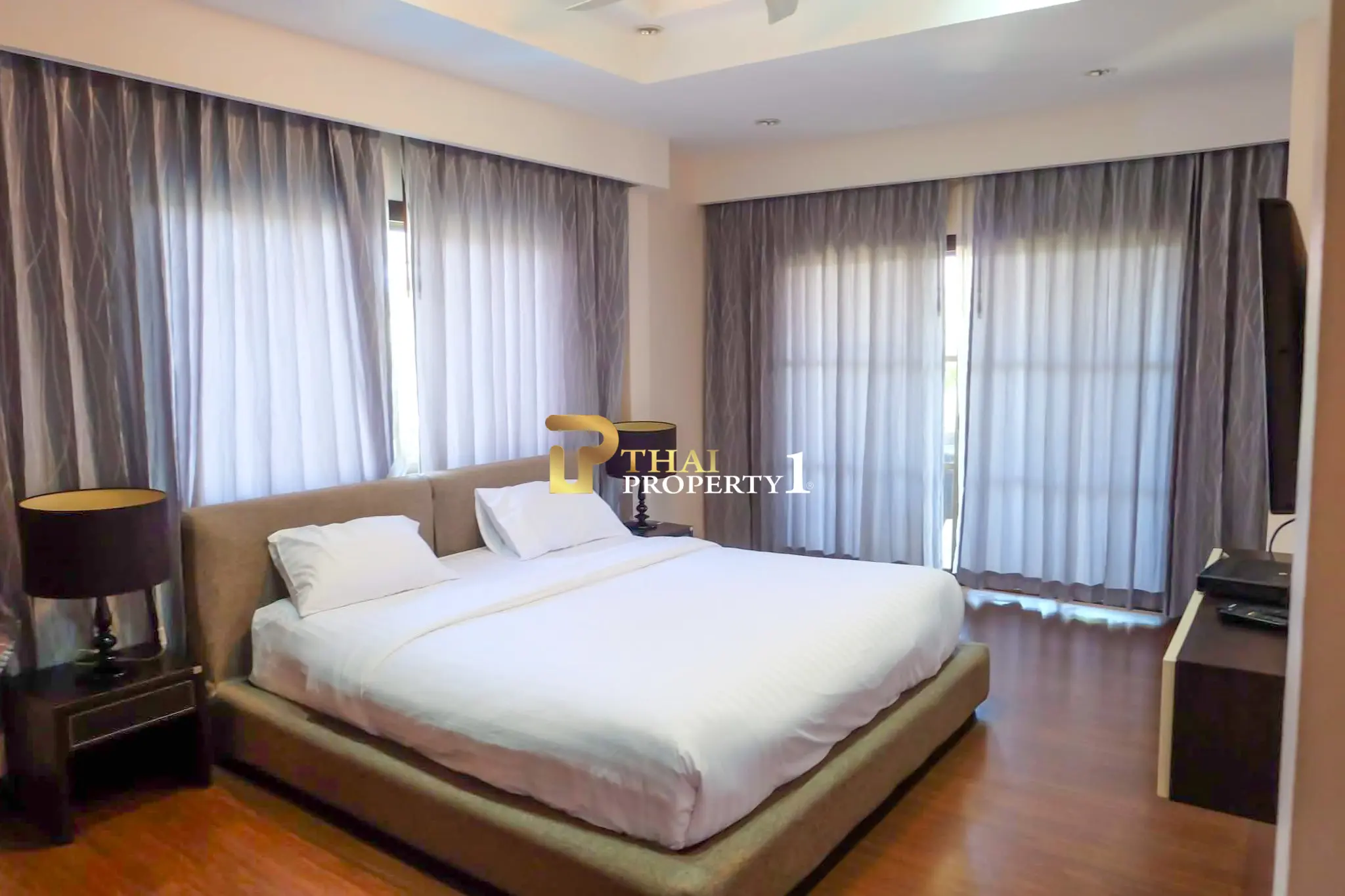 Luxury 2-Storey Pool Villa for Sale – European Home Place Village, South Pattaya
