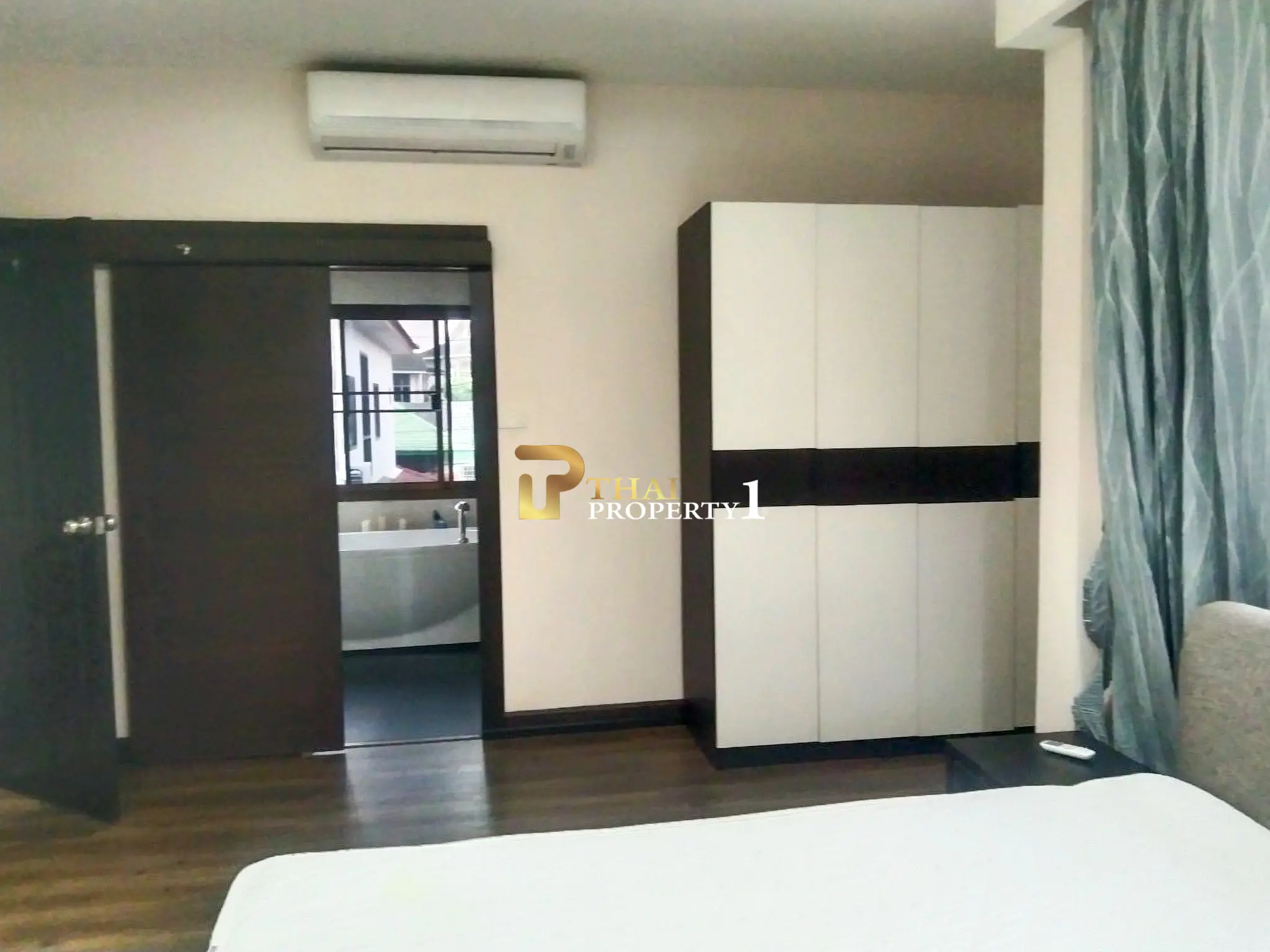 Luxury 2-Storey Pool Villa for Sale – European Home Place Village, South Pattaya