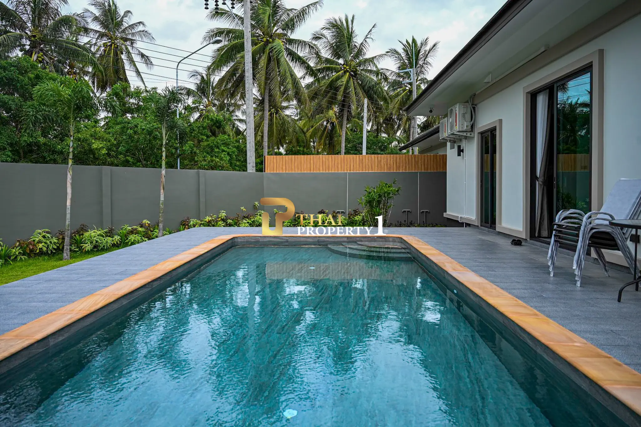 For Sale Luxury House with Private Pool Modern Design – Amarin House Pattaya