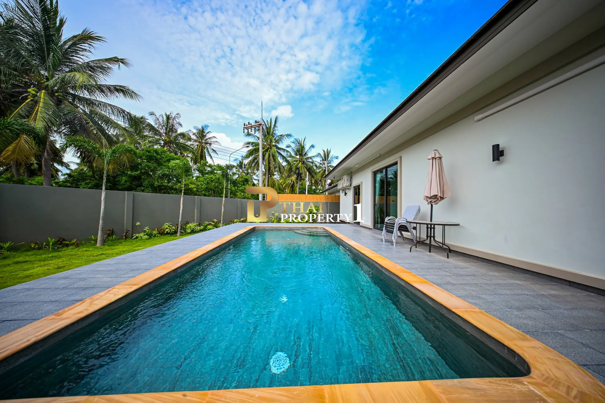 For Sale Luxury House with Private Pool Modern Design – Amarin House Pattaya