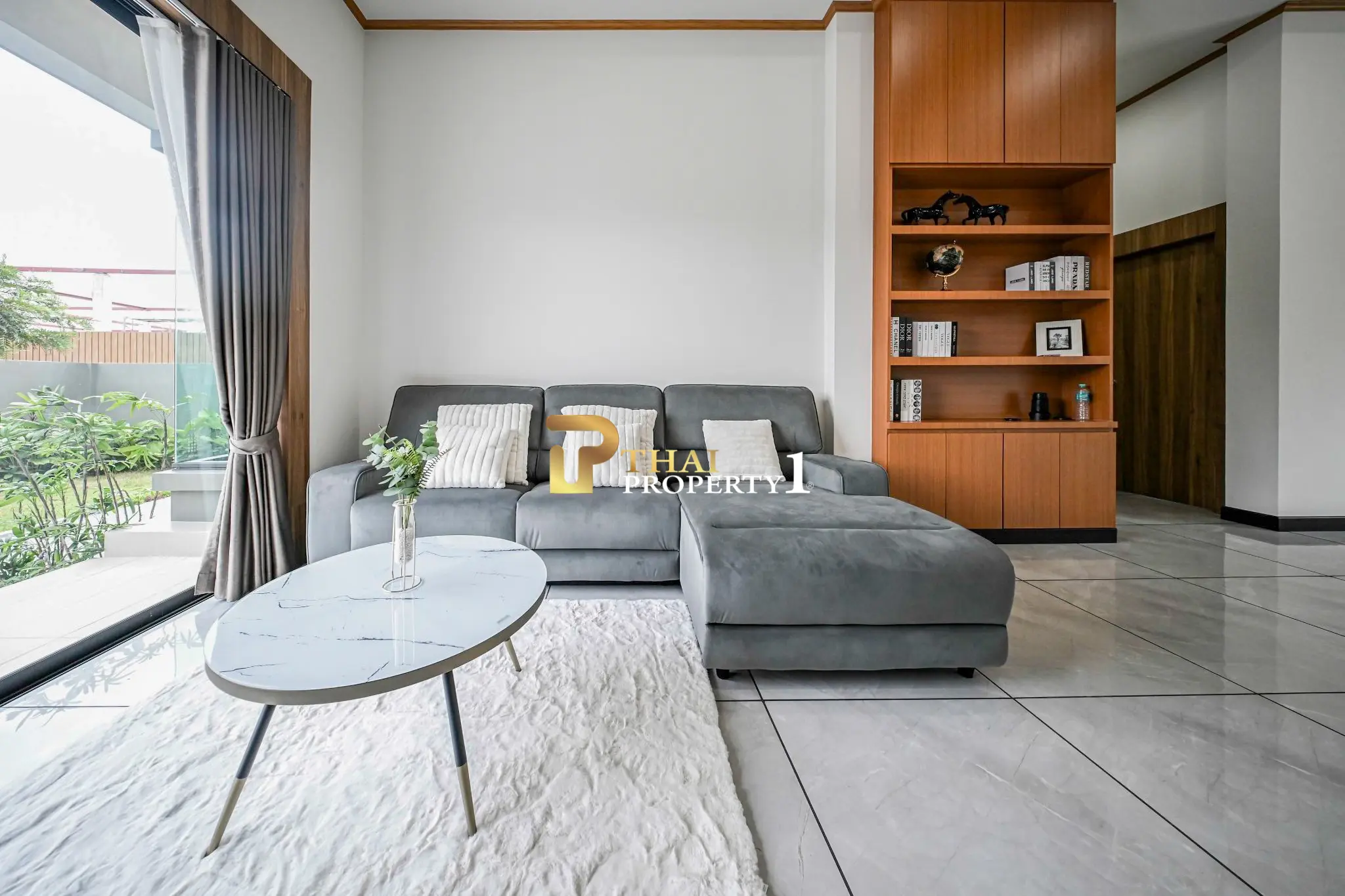 For Sale Luxury House with Private Pool Modern Design – Amarin House Pattaya