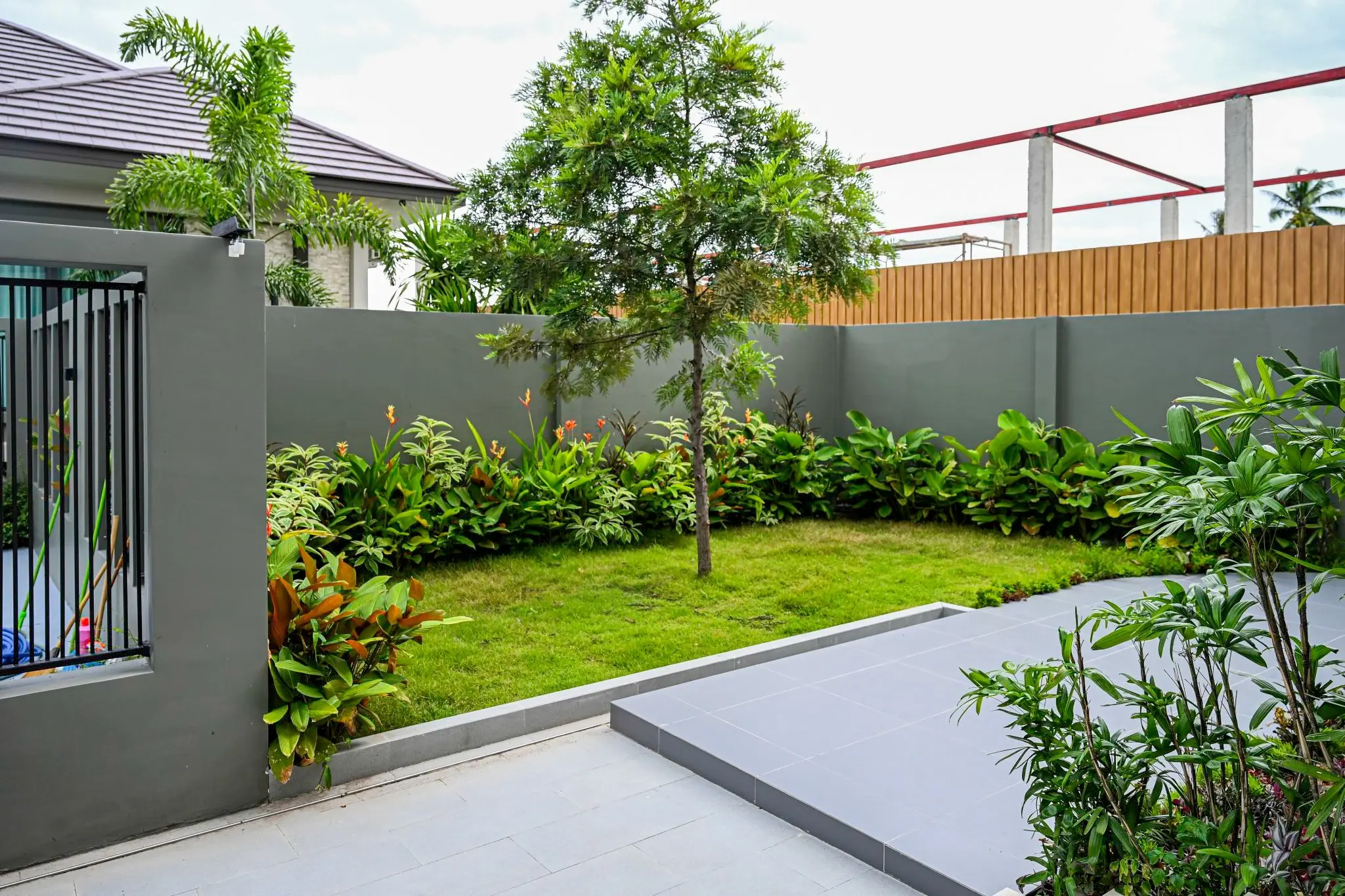 For Sale Luxury House with Private Pool Modern Design – Amarin House Pattaya