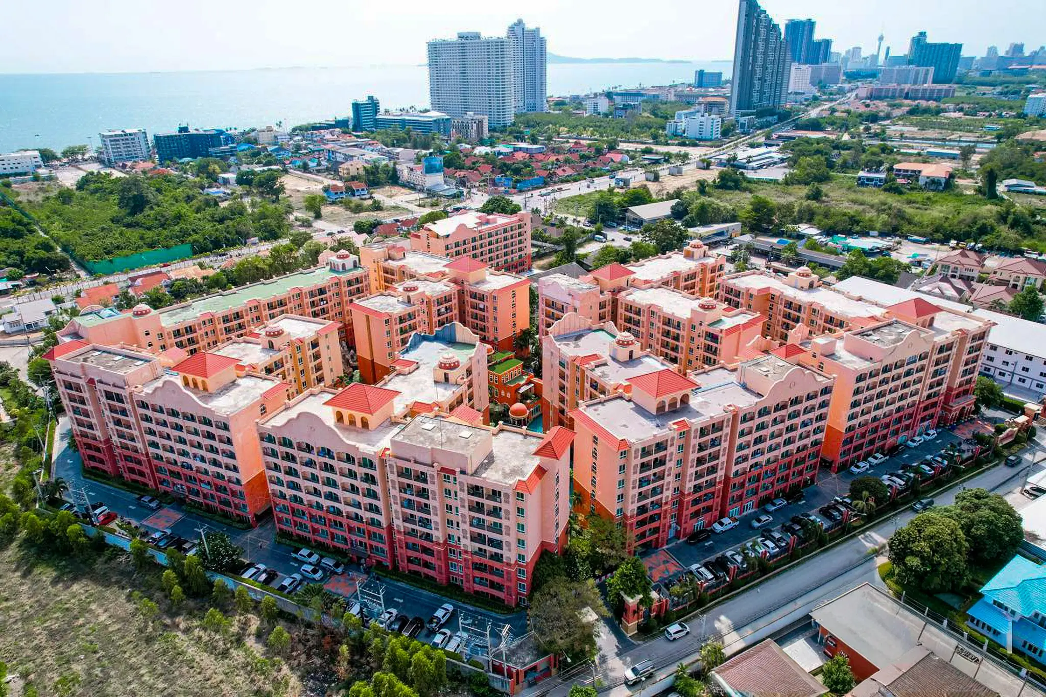 Condo for Sale at Seven Seas Jomtien – Fully Furnished with Pool View Near to Jomtien Beach