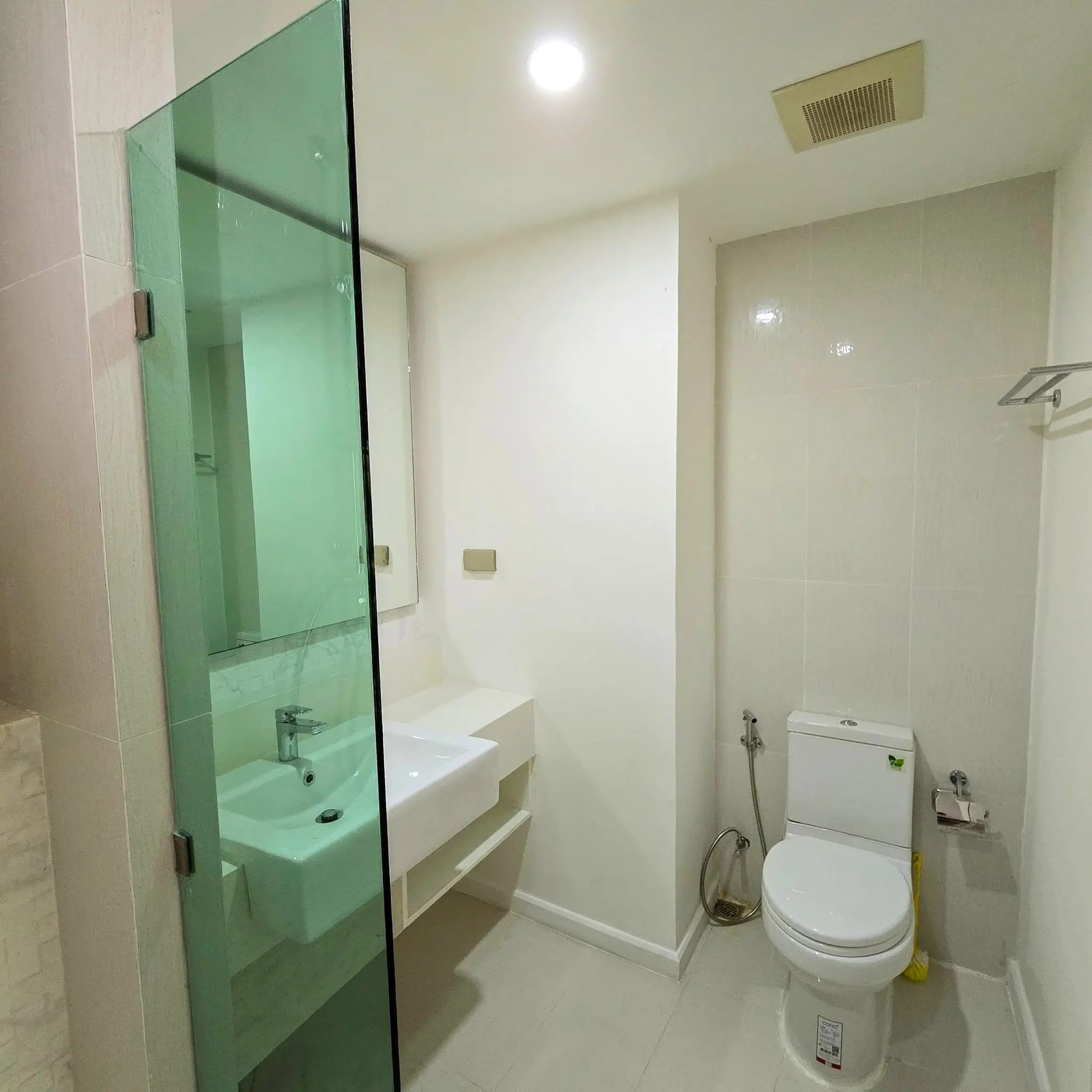 Condo for Sale at Seven Seas Jomtien – Fully Furnished with Pool View Near to Jomtien Beach