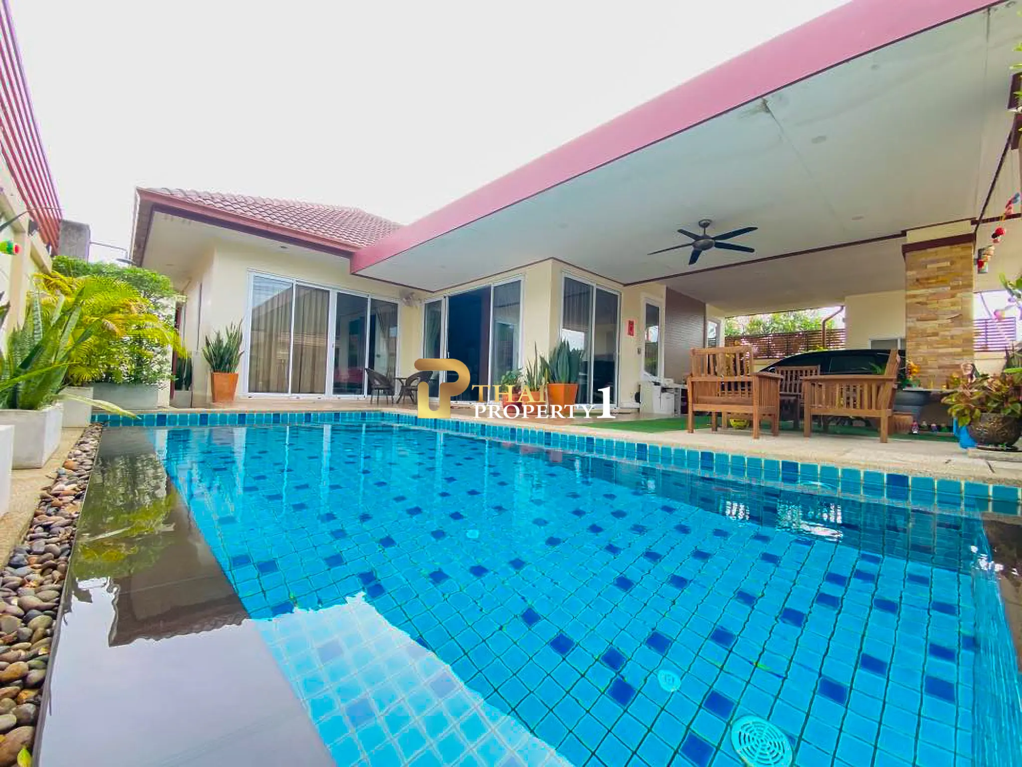 Pool Villa for Sale in Huay Yai – Beautiful Private Pool Home in a Peaceful Location Near Pattaya