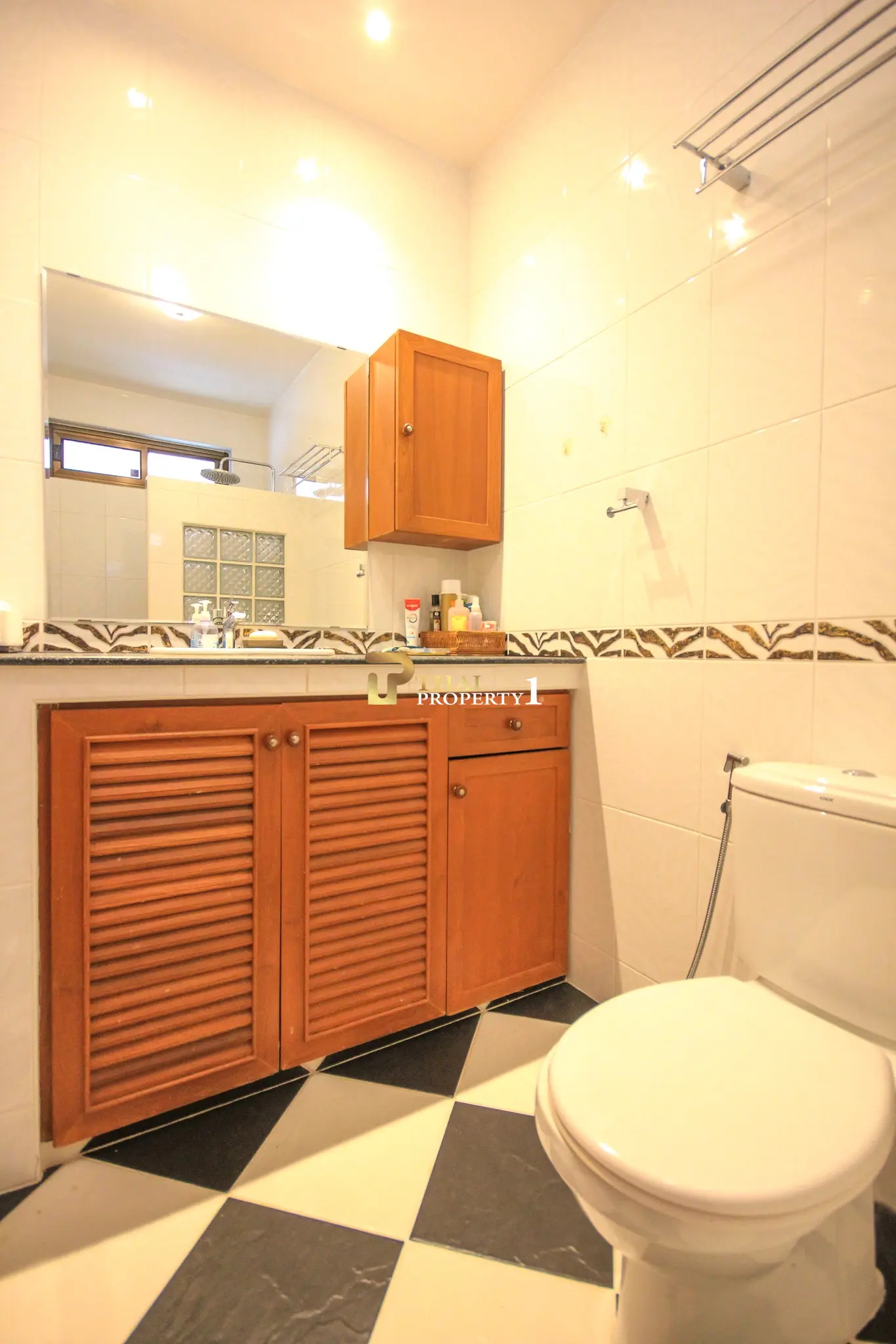 2-Bedroom Villa for Sale With Common Pool View – Pine Hill, Hua Hin Soi 6