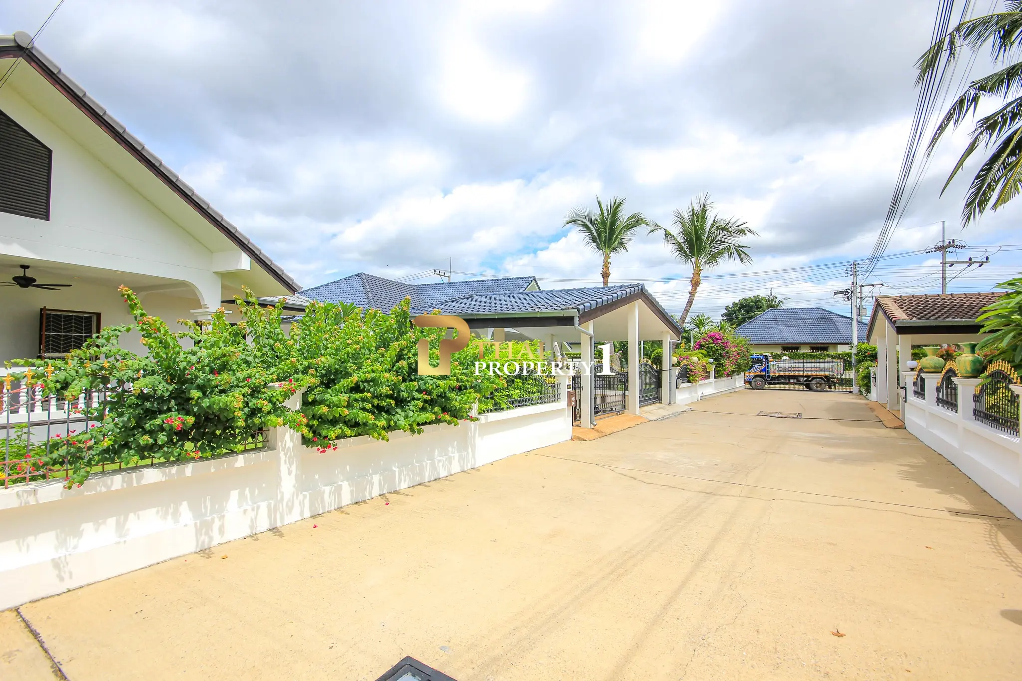 2-Bedroom Villa for Sale With Common Pool View – Pine Hill, Hua Hin Soi 6
