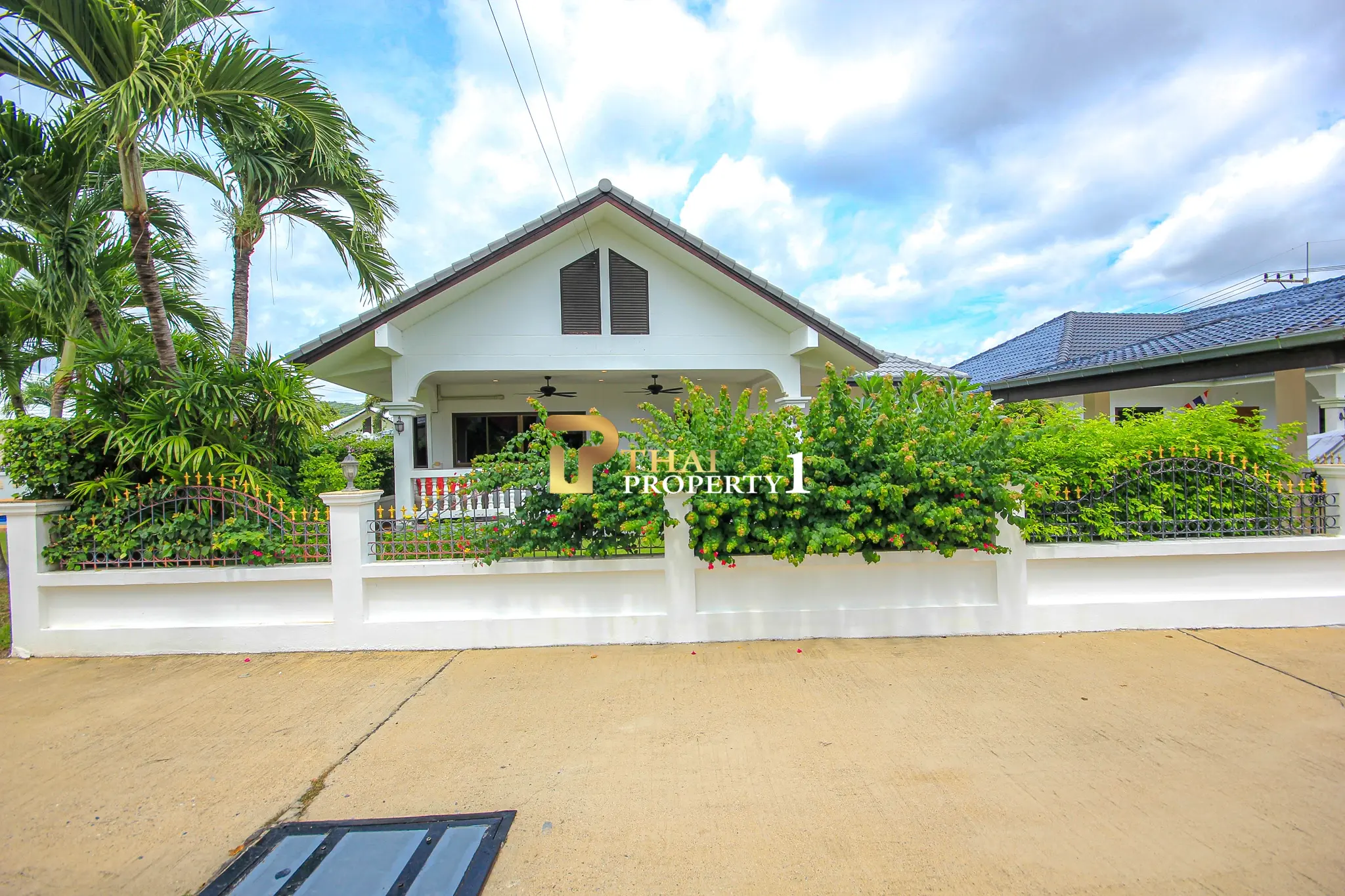 2-Bedroom Villa for Sale With Common Pool View – Pine Hill, Hua Hin Soi 6