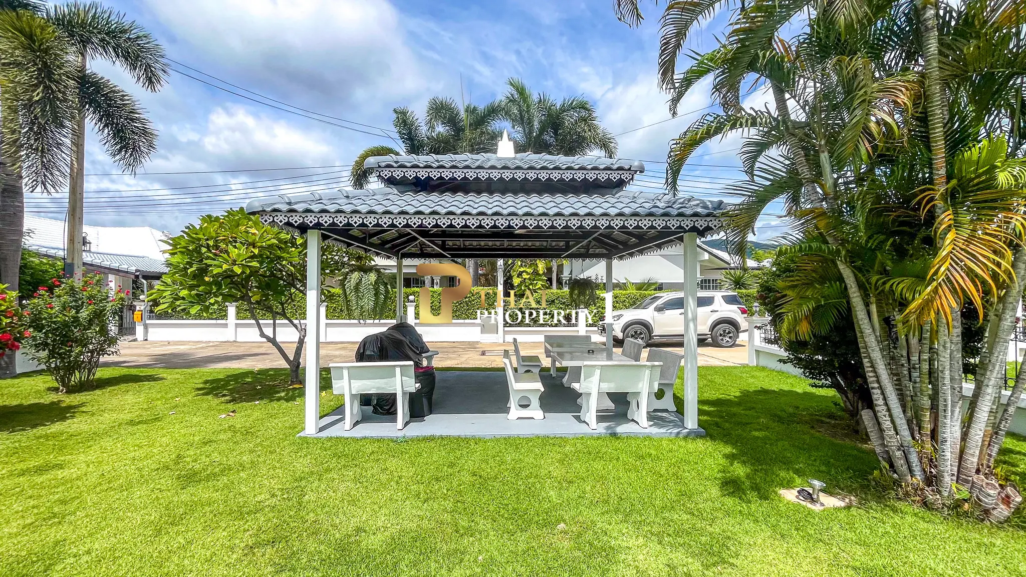 2-Bedroom Villa for Sale With Common Pool View – Pine Hill, Hua Hin Soi 6