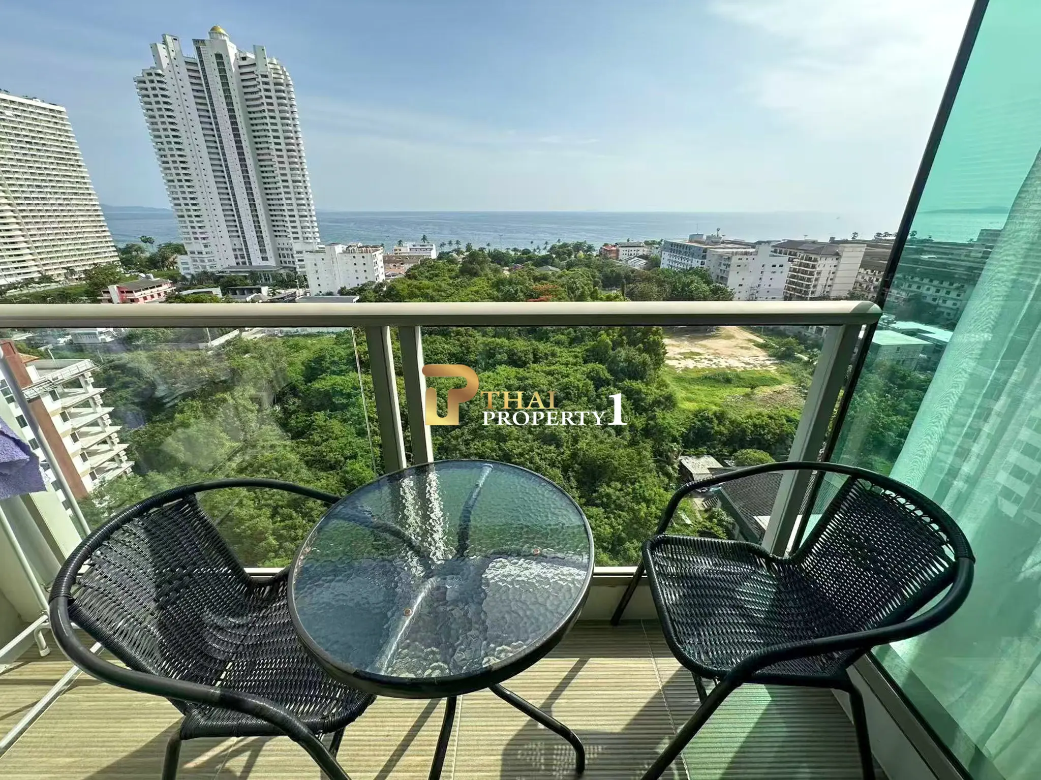 Sea View 1-Bedroom Condo for Sale The Riviera Jomtien Pattaya